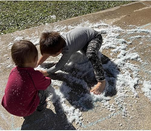 Miniatura 3 de Crea más de 40 tazas de nieve sintética esponjosa 20 paquetes de polvo de nieve instantánea Science Gone Fun (0.35 oz cada uno)
