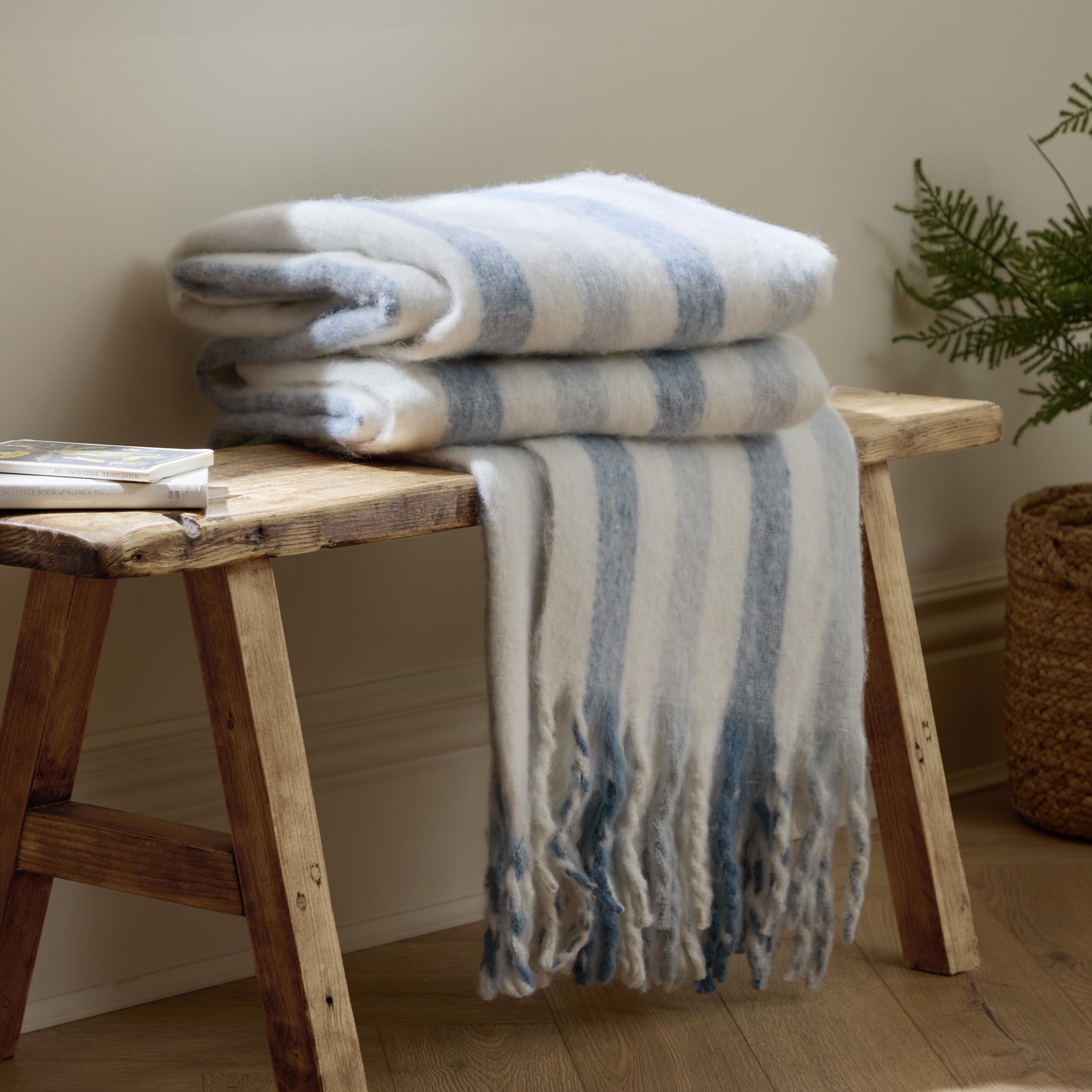 Wylder Beechwood 140X180 Throw