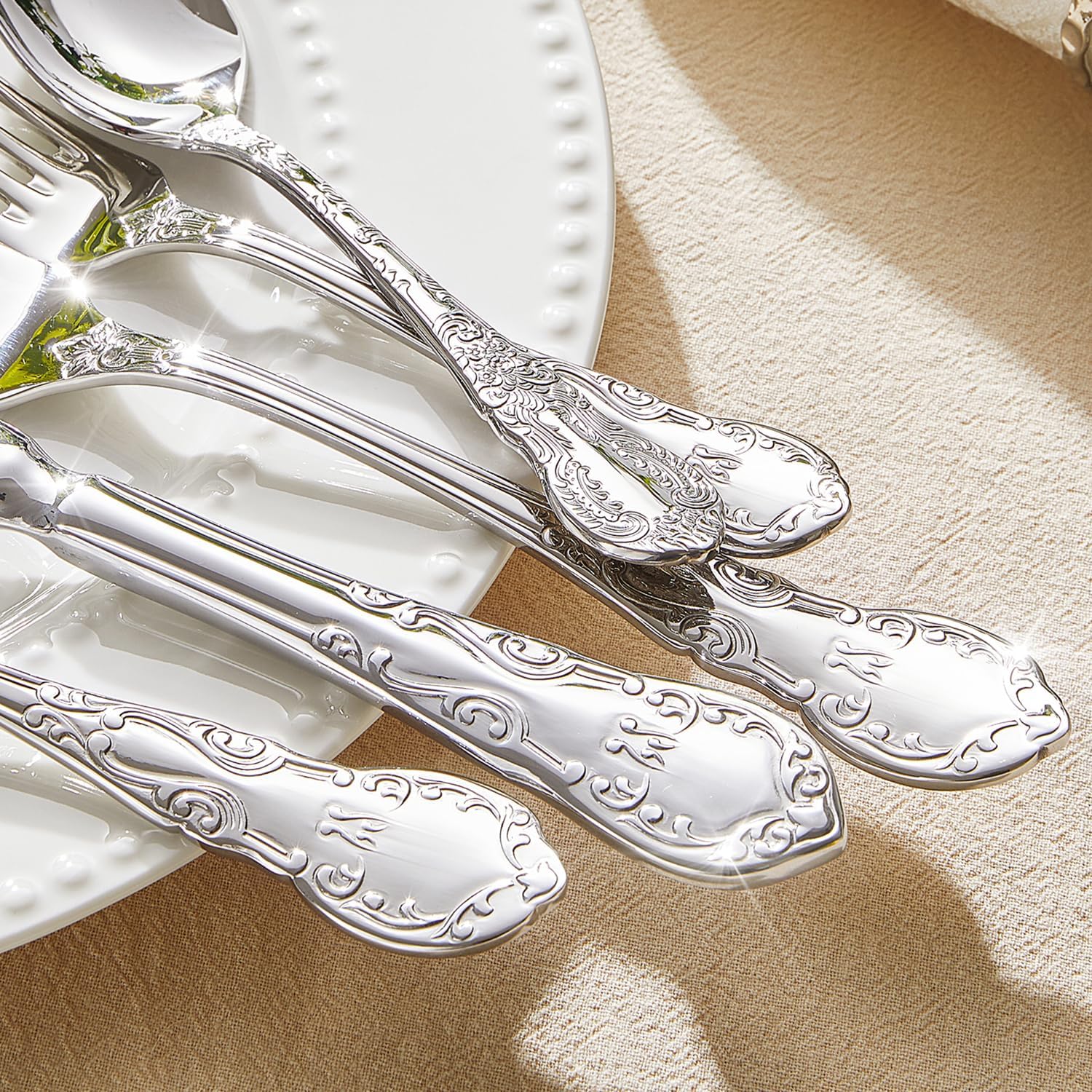 KINGSTONE Vintage Silverware Set, 40-Piece 18/10 Stainless Steel Retro Royal Flatware Cutlery Set for 8 with Carved Thick Handles, Tableware Utensils for Home,Party,Restaurant,Wedding,Dishwasher Safe