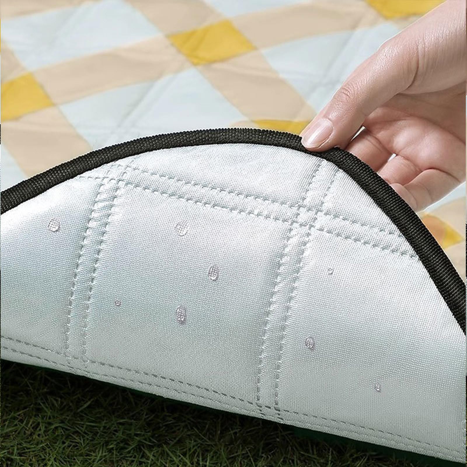 Générique Couverture de Pique-Nique imperméable, Tapis de Camping épais avec Envers résistant à l'humidité, Tapis de Plage Pliable et Portable pour la randonnée, Le Parc et Les Voyages