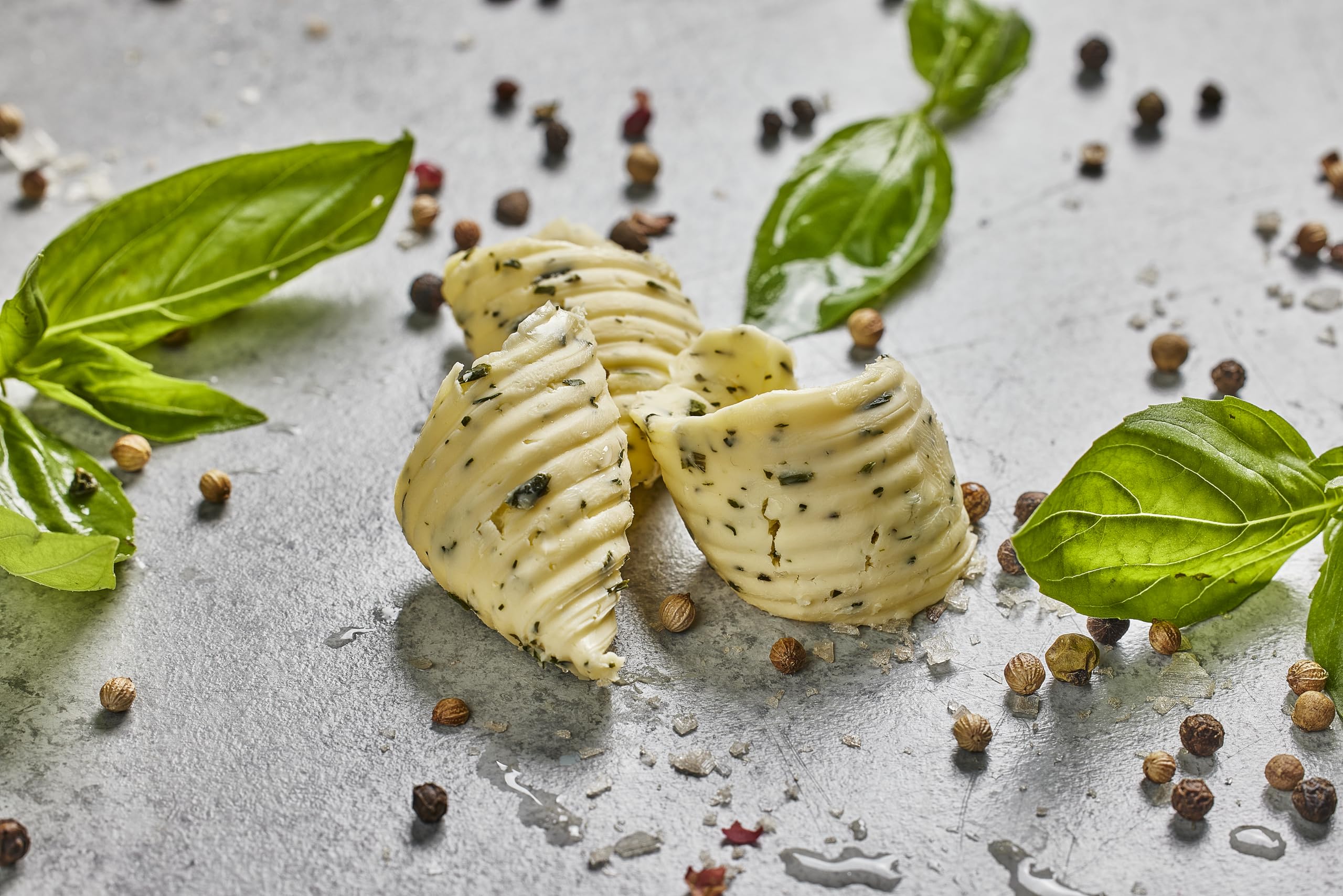 MOWI Atlantic Salmon Garlic Herb Butter 6oz Fresh Never Frozen — view 5