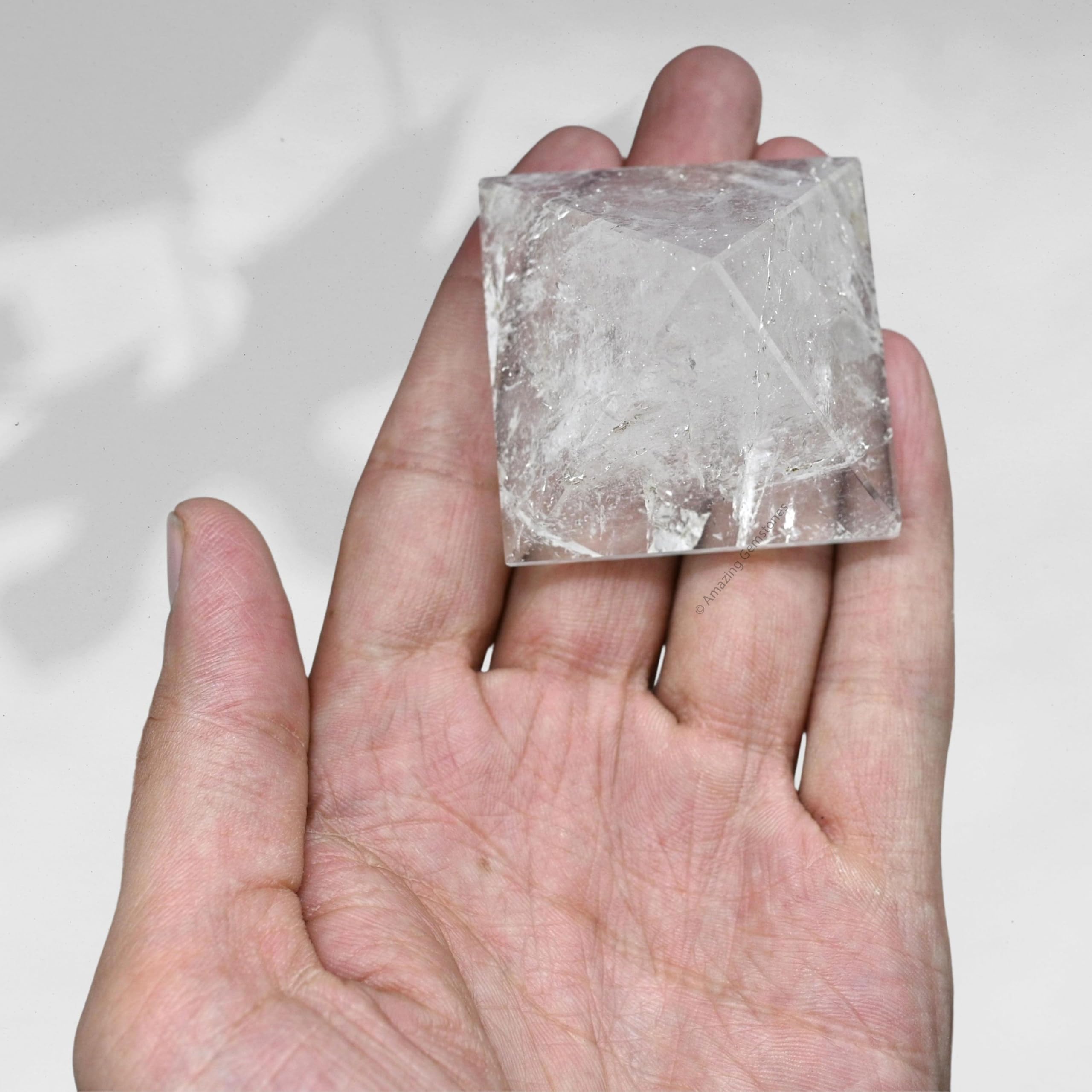 Pyramide de Cristal de Quartz Clair 5 cm - Cadeaux en cristal de qualité supérieure pour les passionnés de cristaux de guérison - équilibrage énergétique et décoration spirituelle cadeaux de Noël.