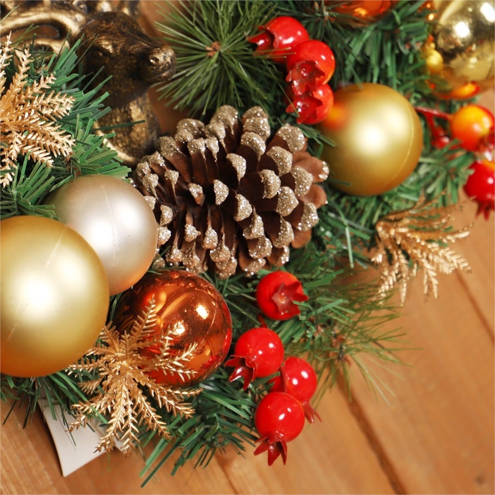 Winterkranz Dekokranz Weihnachtskranz Mit Beeren, Tannenzapfen Und Hirschkopf-Dekoration for Tür Und Fenster Adventskranz Christbaumschmuck