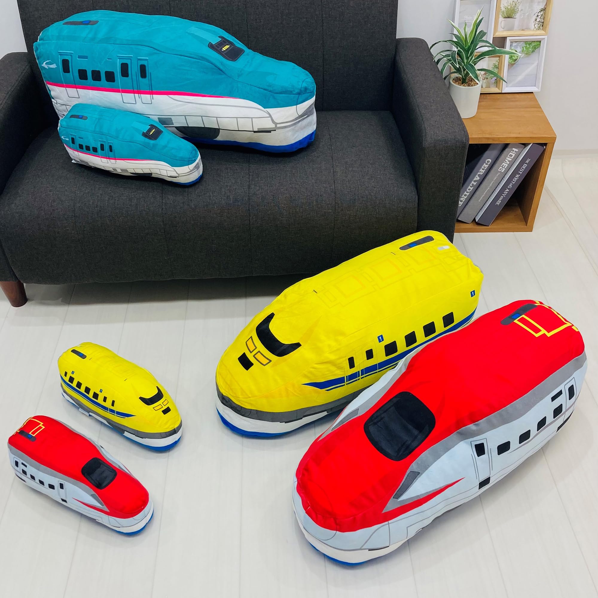 Amazon.co.jp: MORIPiLO 抱き枕 プラレール 新幹線 こまち (ダイカット