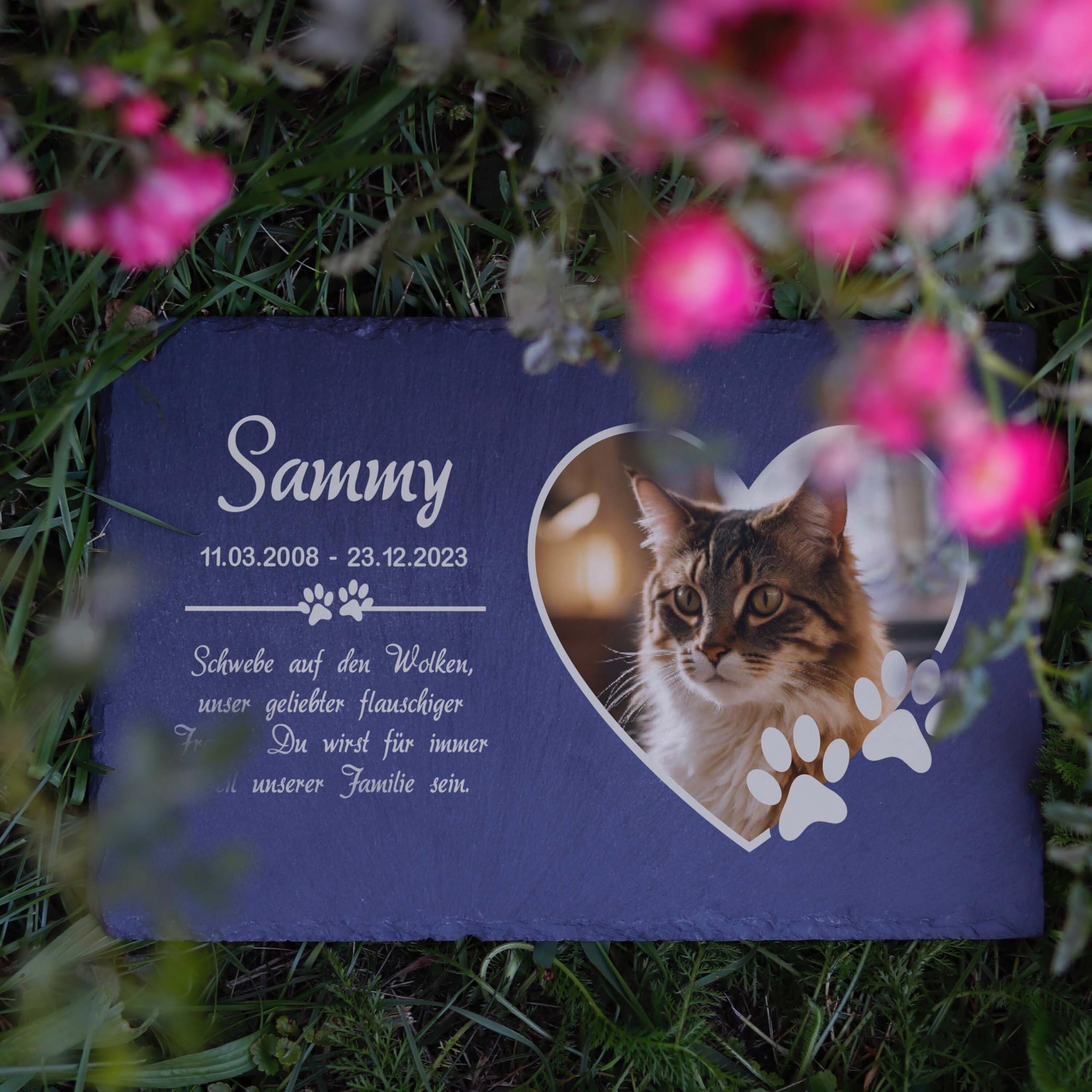 LAUBLUST Personalisierte Grabplatte mit Name & Foto als Grabschmuck für Hund, Katze & andere Haustiere - Pfoten, 3 Größen | Schieferplatte mit Gravur als Tiergrabstein Deko & Tiere Grabtafel