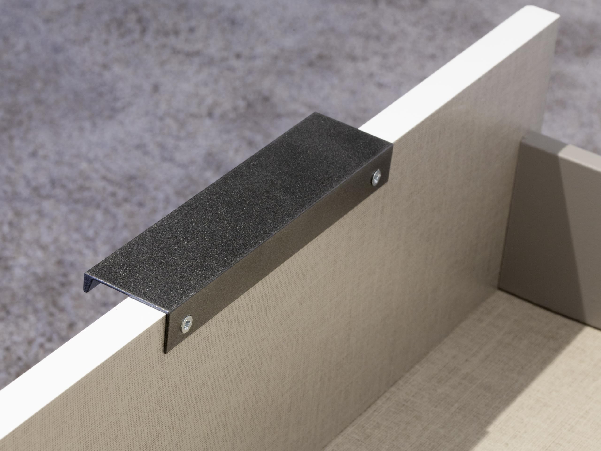 Rauch Möbel NAGATA, Kleiderschrank, Farbe Weiß, Breite 187 cm | Schrank, Mehrzweckschrank, 4-türig, für Schlafzimmer, Kinderzimmer, Studentenwohnung, Garderobe, Homeoffice