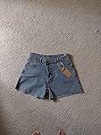 Review Image by franky642 franky642