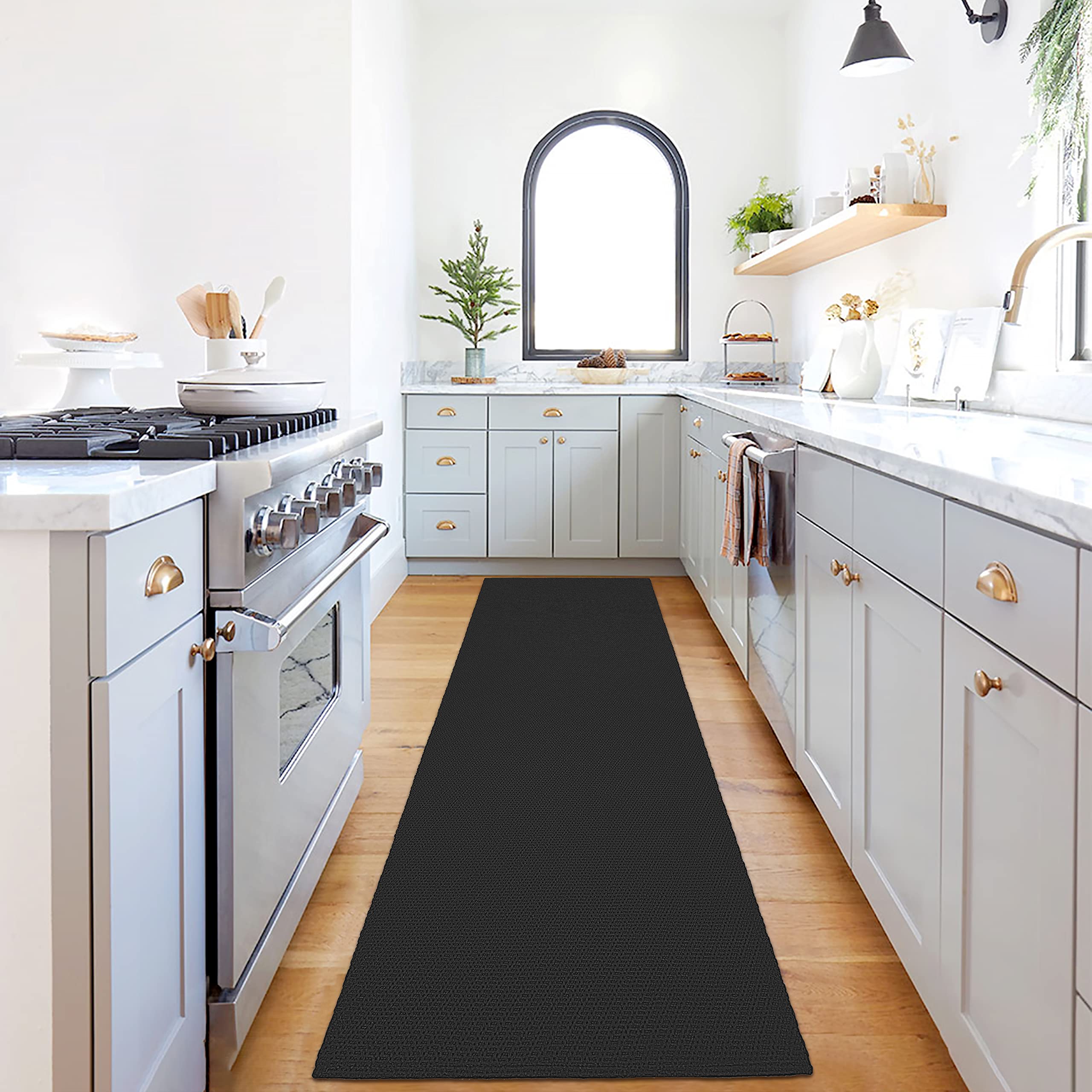 IOHOUZE Boho Kitchen Bathroom Rug -2'x8' Cotton Woven Indoor Outdoor Carpet Rugs Mats,Solid Black Runners for Hallways, Machine Washable Runner Rug for Kitchen Bedroom Living Room Laundry Entryway