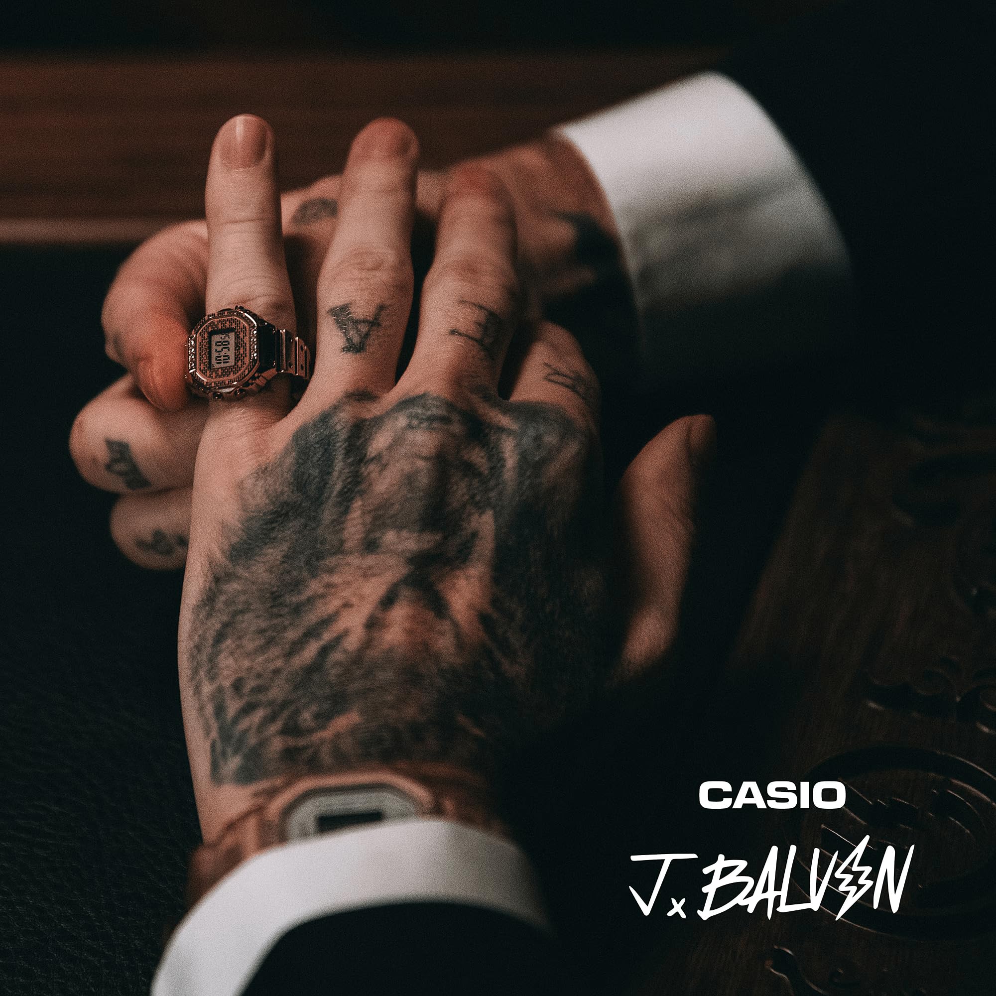 Casio G-Shock Classic X J Balvin - Orologio ad anello, edizione limitata, digitale, resina, quarzo, sveglia, cronometro, doppio orario, rettangolare con angoli arrotondati, batteria