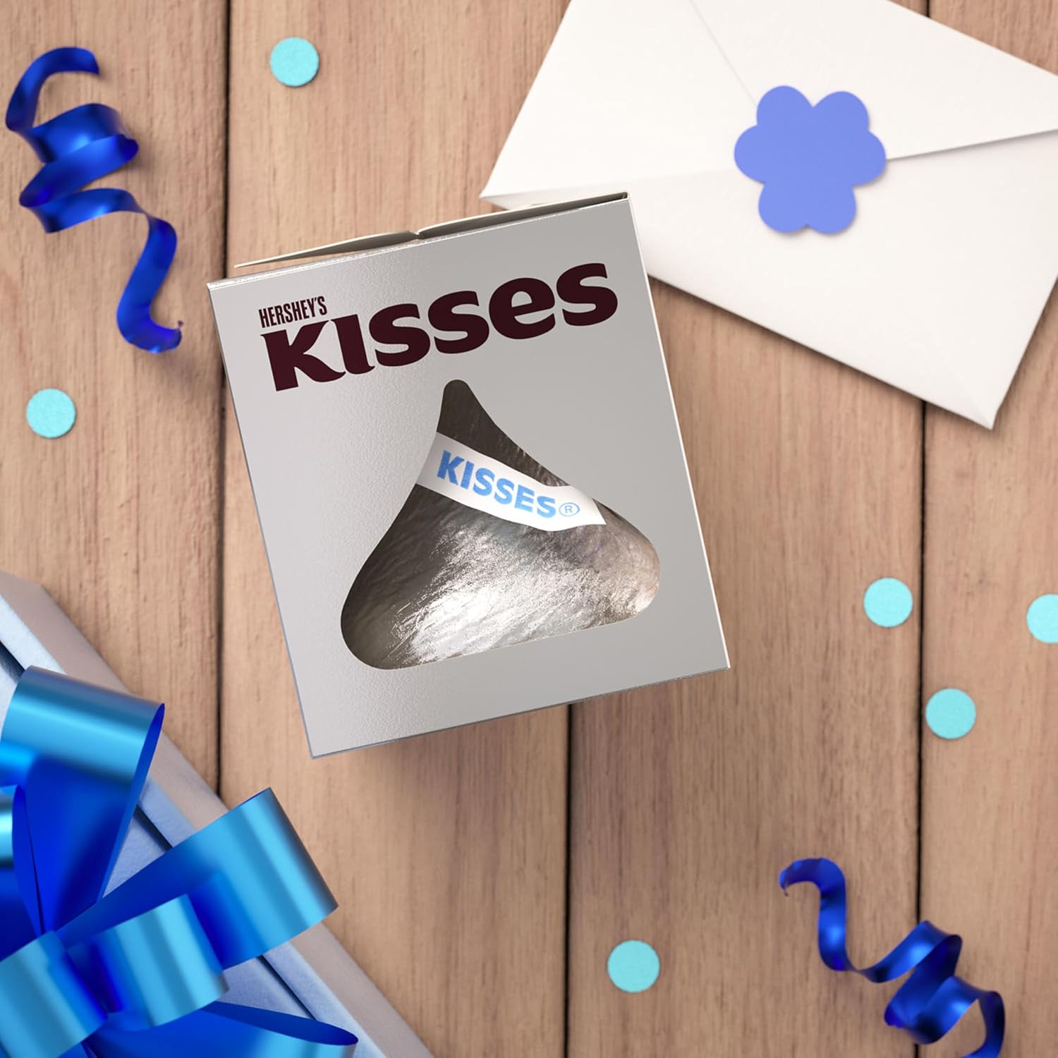 HERSHEY'S KISSES Solid Milk Chocolate Candy Gift Boxes, 7 oz (6 Count)