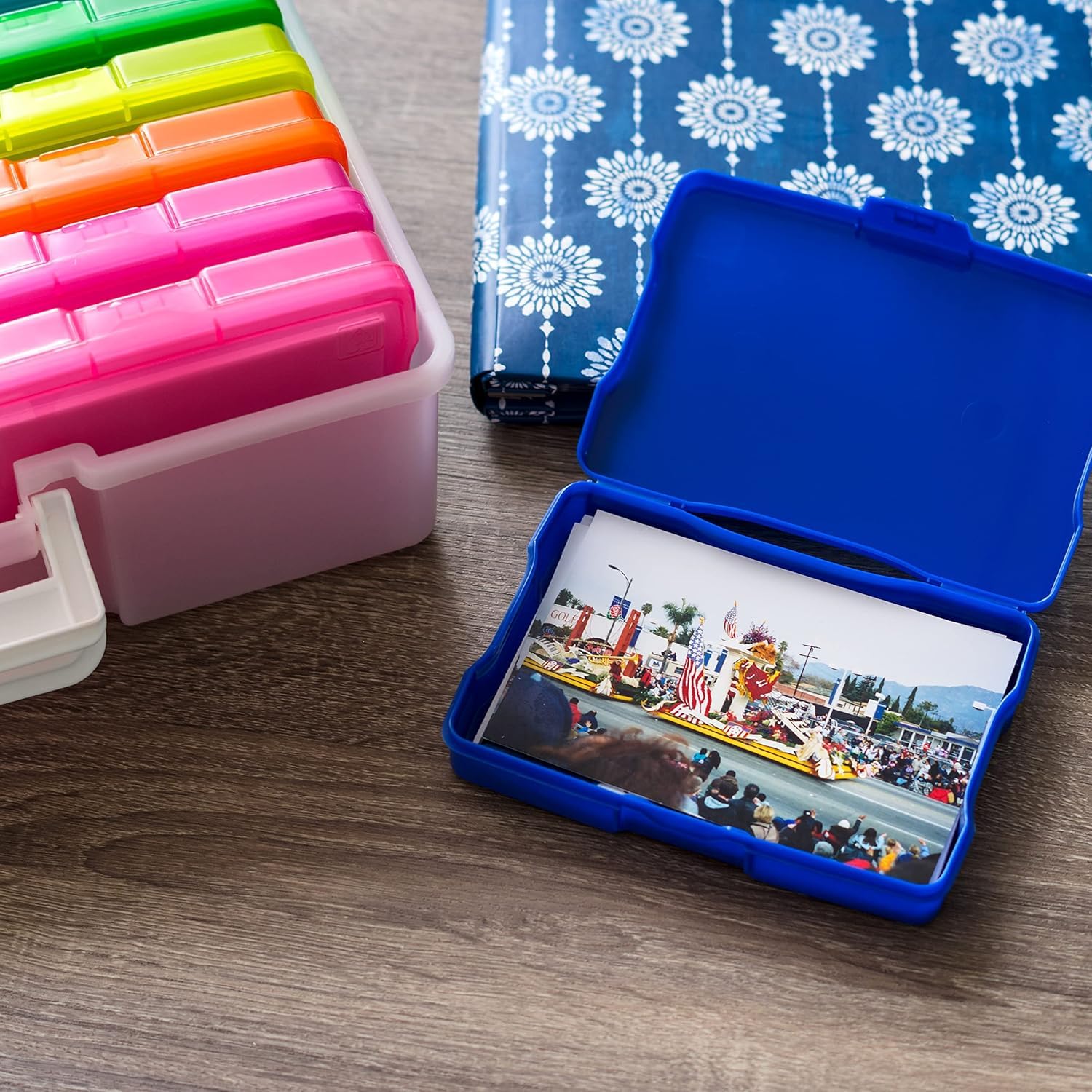 Fotoaufbewahrungsbox mit 16 innere Fotohalter, 17 × 12 cm Fotoetui, Mehrfarbige Durchsichtige Fotoboxen, zur Aufbewahrung von Saatgut Handwerk Karten, Bürobedarf (1×Aufkleber)