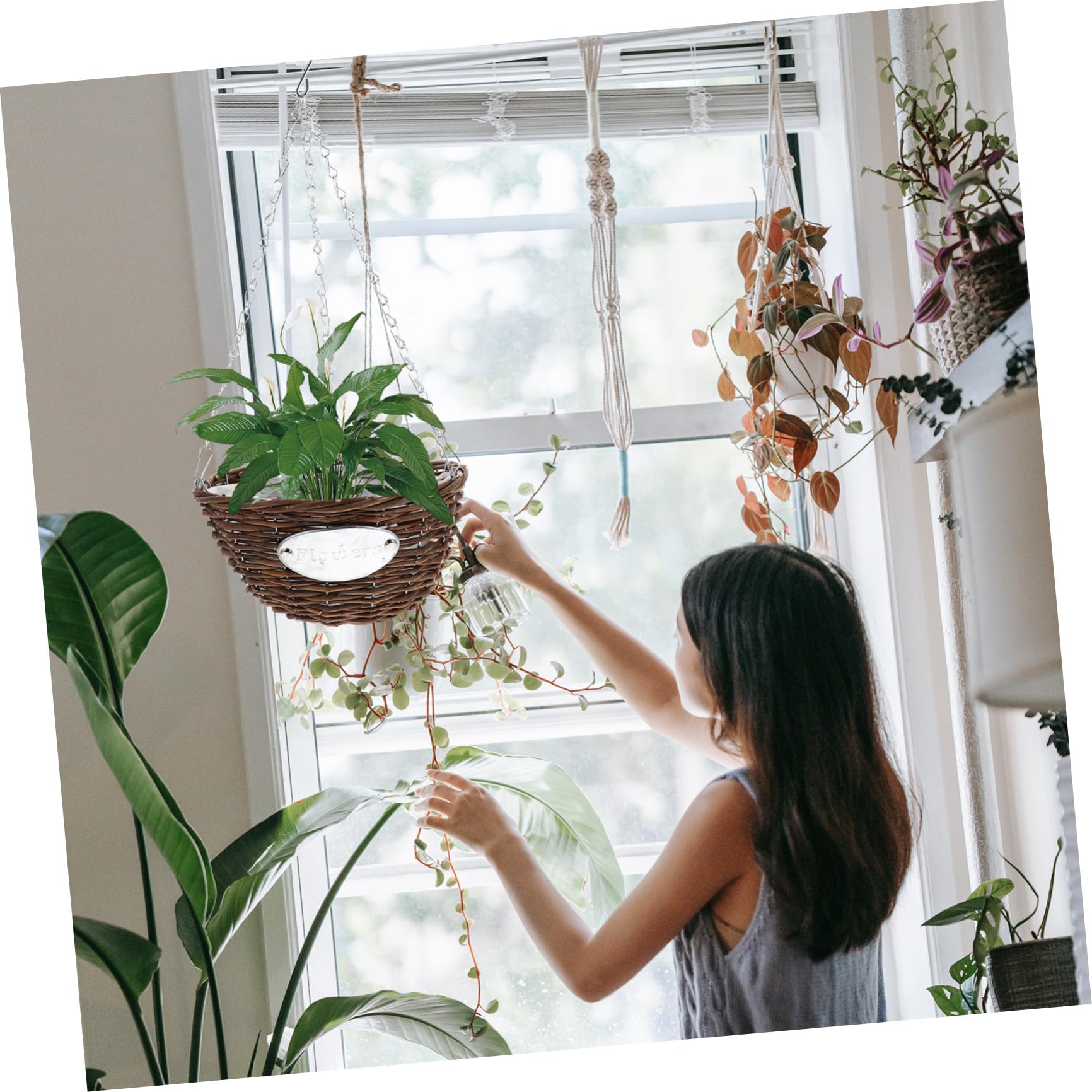 KICHOUSE Vasi Sospesi in Rattan e Salice 2 Pezzi, Cesti Appesi Medi 25 CM per Piante da Interno e Balcone, Fioriere Intrecciate per Casa e Giardino