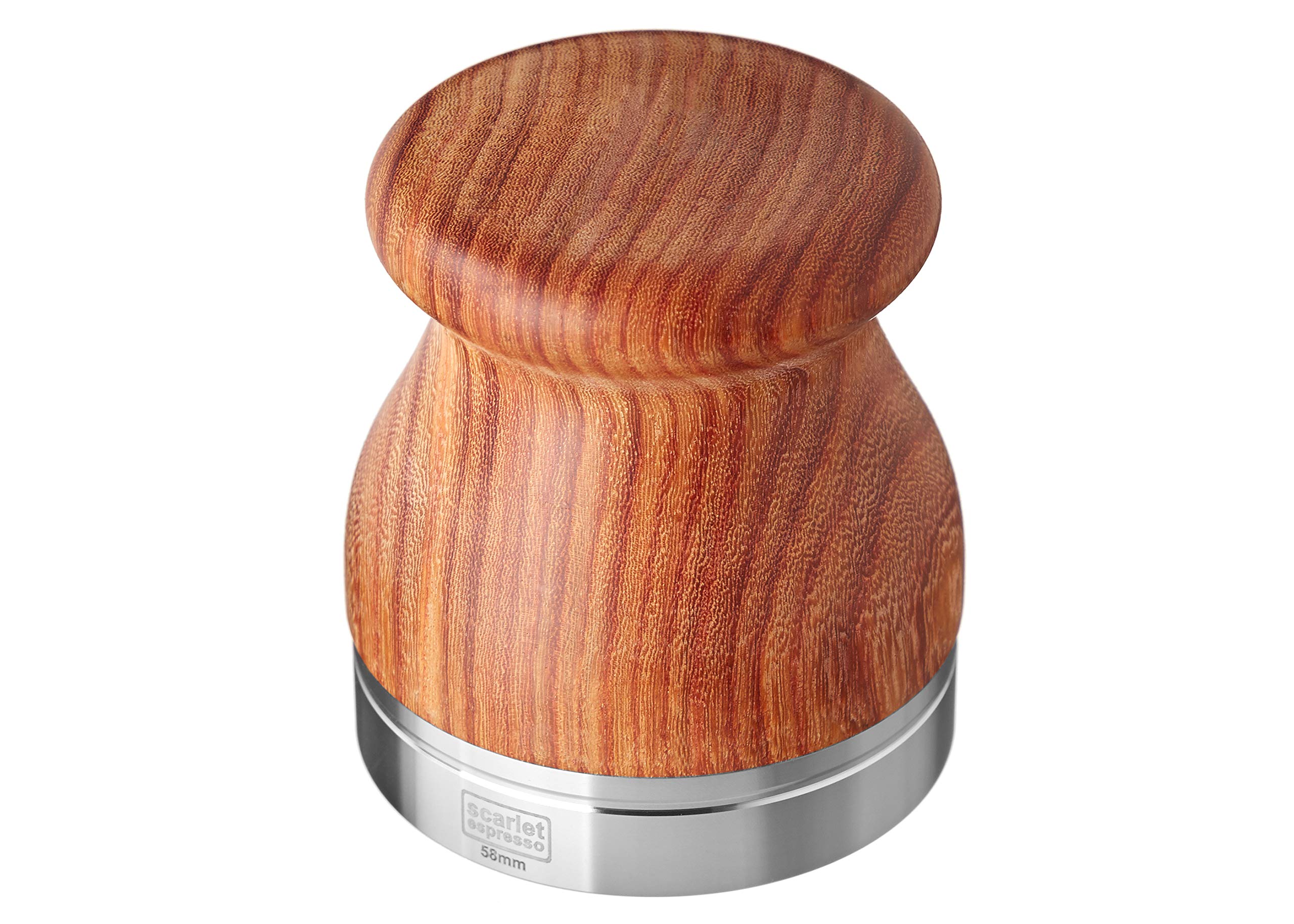 Scarlet espresso | Tamper »Comodo« per barista; con manico ergonomico in legno pregiato a scelta e base di precisione in acciaio inox (58 mm, legno di sandalo – rosso + vassoio per pressa)
