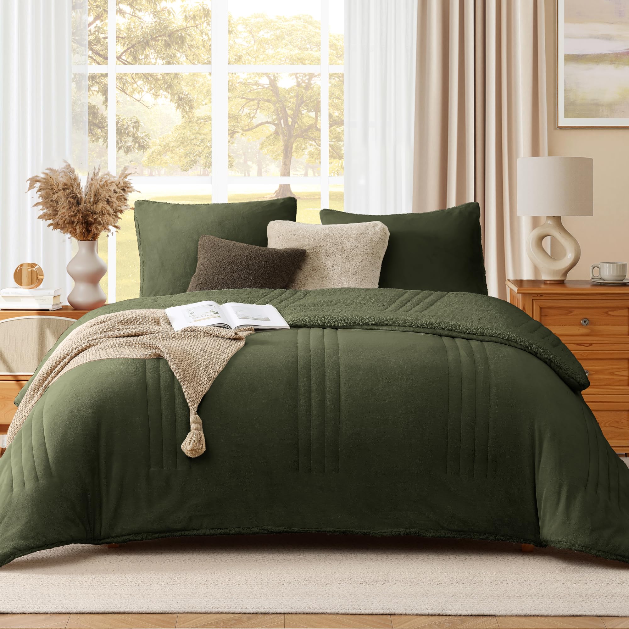 Amazon.com: Monbix Fluffy Queen Comforter Set Olive Green, Sherpa