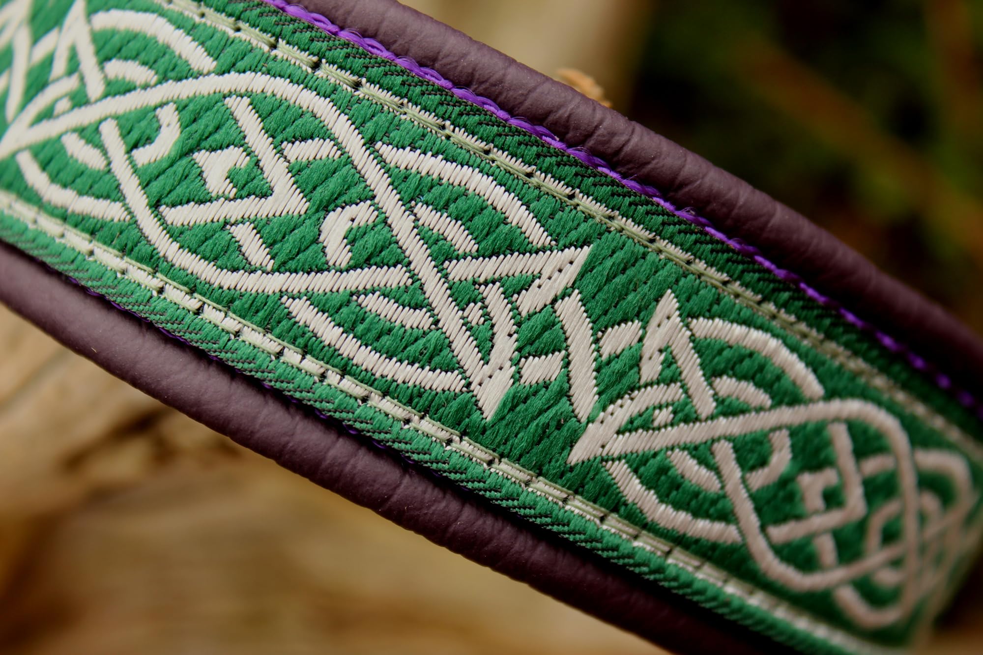 Halsband Leder Lila Grün Gothic Klickverschluss Alu selbst gestalten - personalisiert erhältlich
