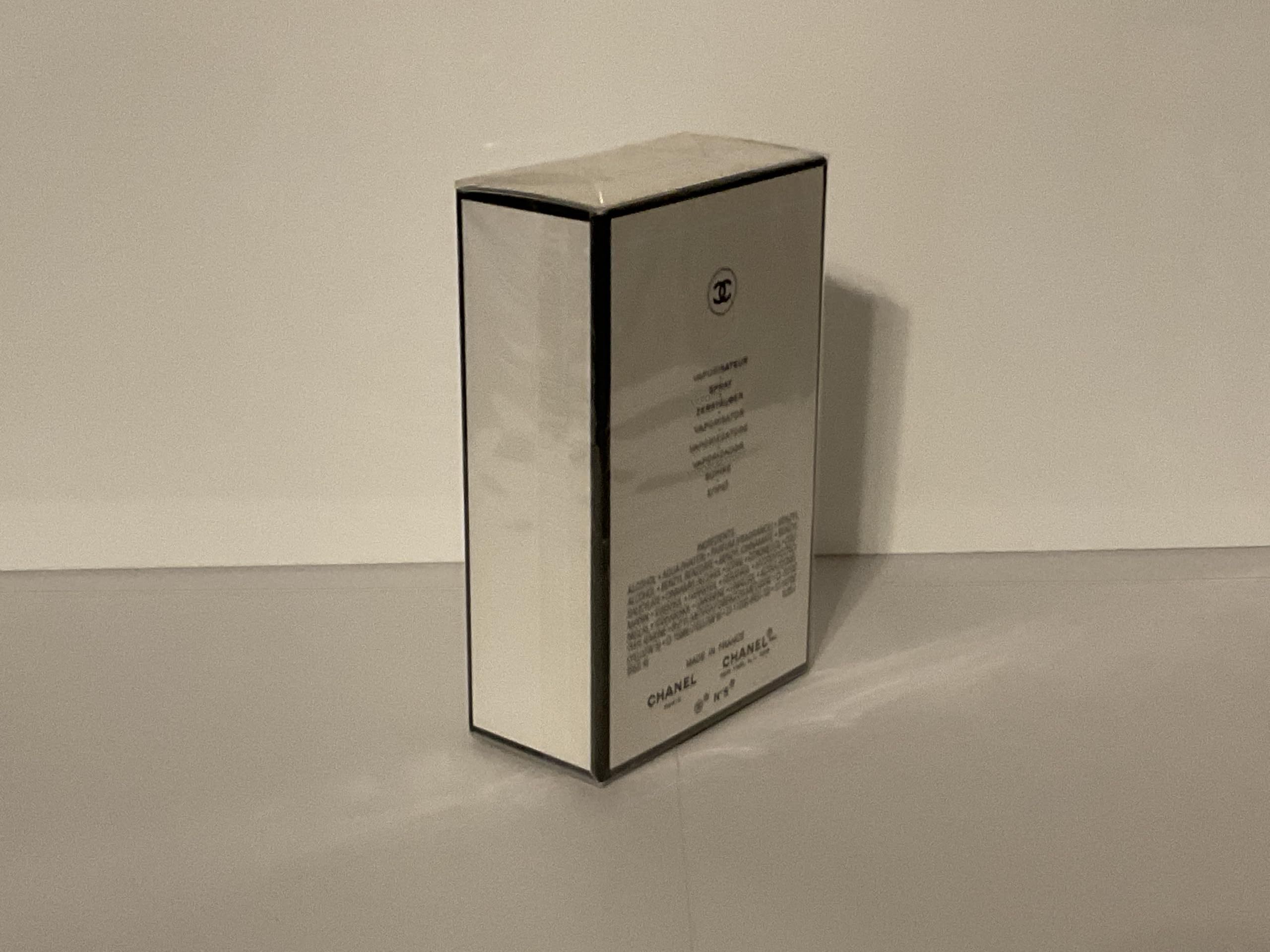 No.5 Eau De Parfum Spray (bottiglia di cristallo) - 1,7 fl oz/1,7 oz