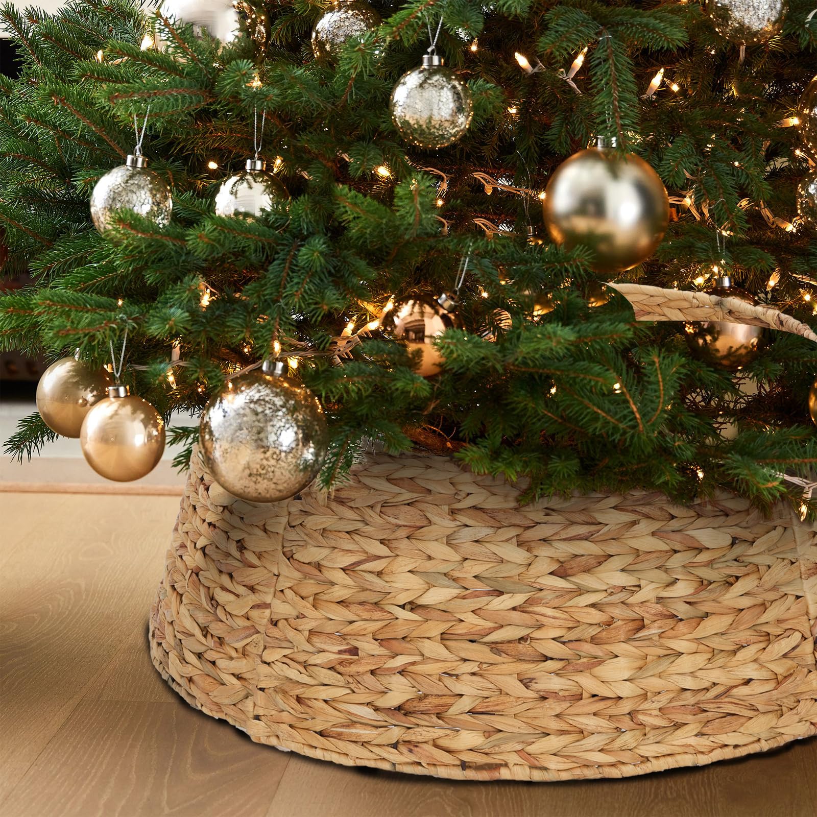 Christmas Tree Collar, 23.5’’ D Handmade Natural Water Hyacinth Christmas Stand Tree Collar Basket Base Cover for Holiday Decoration