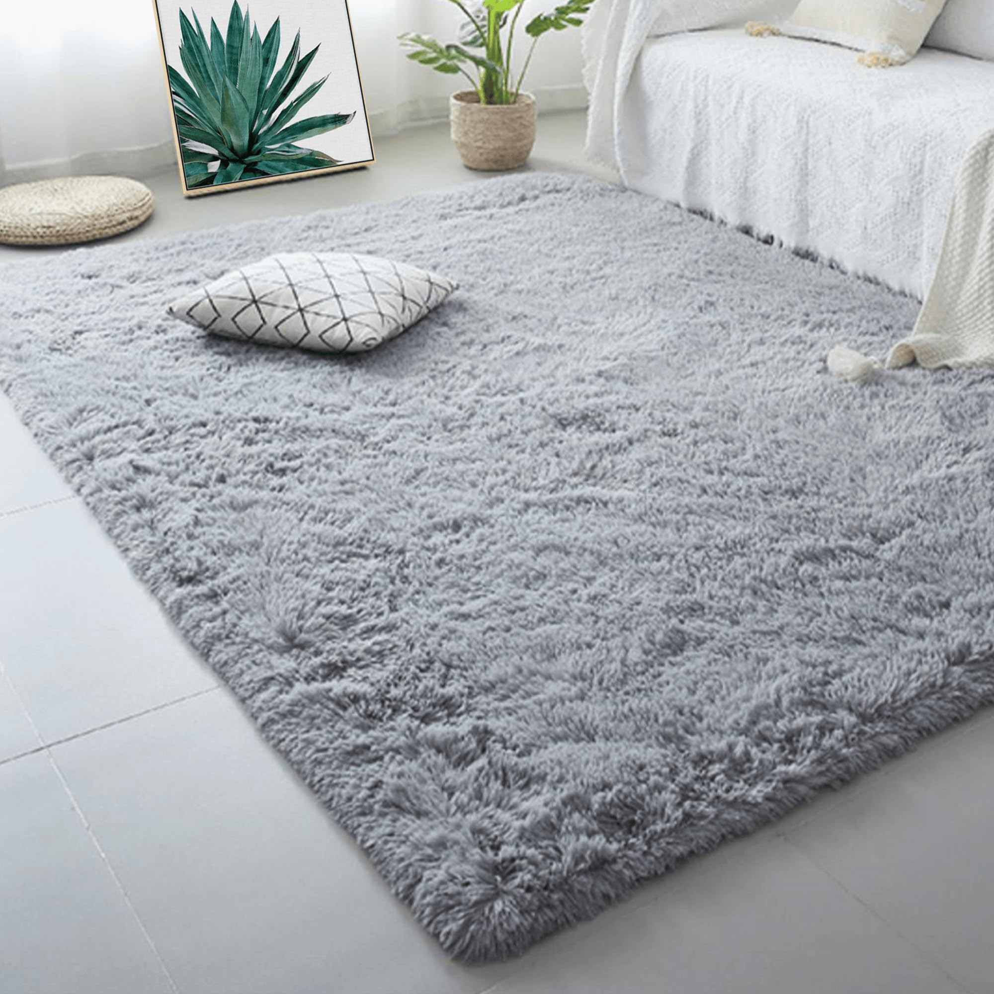 Tapis Chambre 100 x 170 cm Shaggy, Dessous Antidérapant, Ultra Doux, à Poils Longs Tapis Moelleux à Poils Lavable Antidérapant pour Chambre avec Dessous, Gris Clair