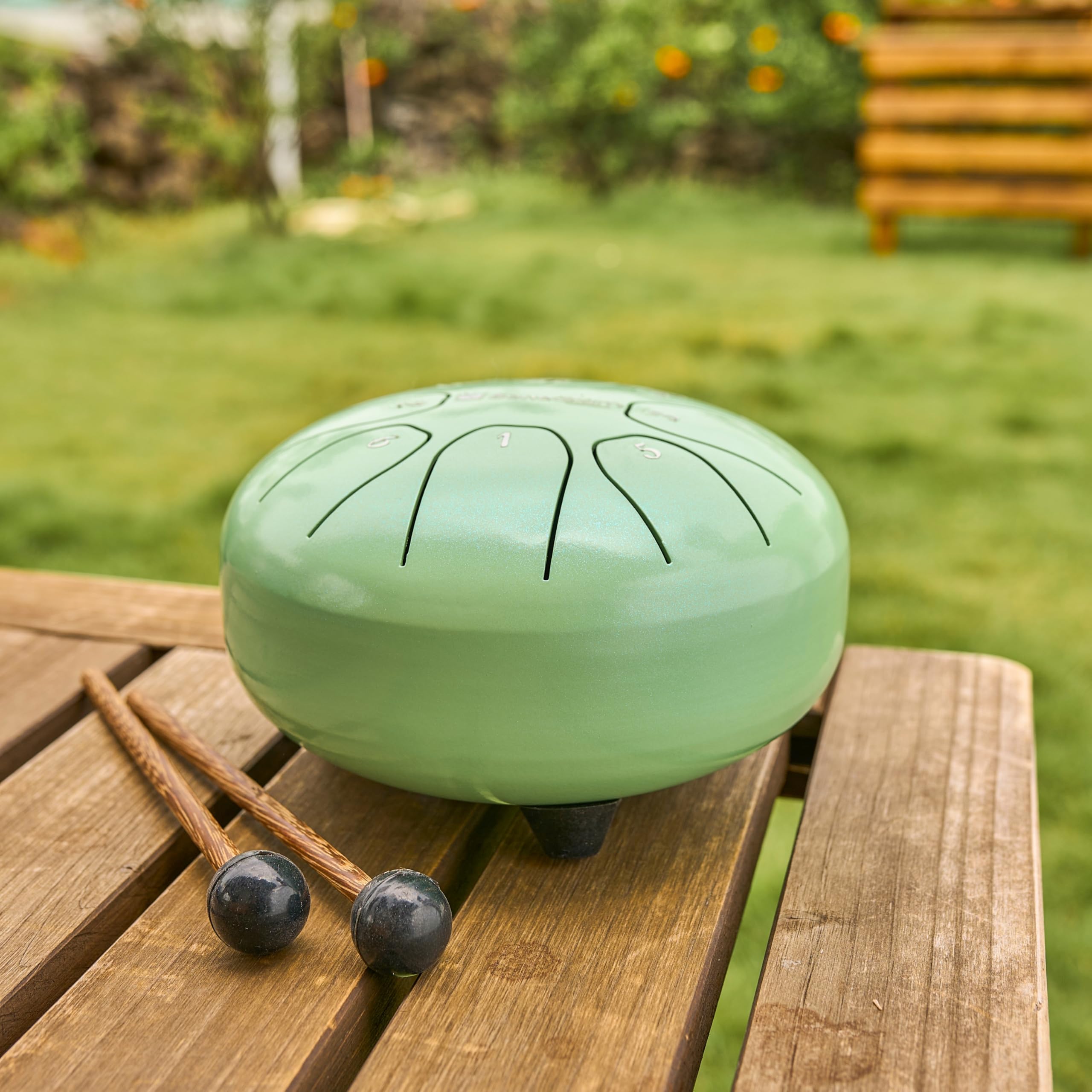 Steel Tongue Drum « Standard » do majeur en vert - 5 pouces avec 8 sons - Tambour à langue en acier avec livre de partitions, mailloches et sac. Savoir jouer des notes n'est pas nécessaire.