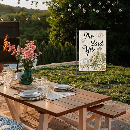 Miniatura 7 de INNORU Bandera de jardín con texto en inglés "She Said Yes", letrero de jardín para fiesta de boda, novia para ser, fiesta de despedida de soltera,