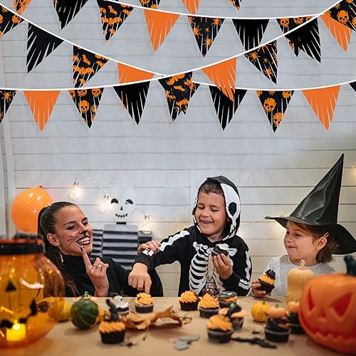 Miniatura 39 de Decoraciones de fiesta de Halloween de 30 pies, huella de mano sangrienta roja, bandera triangular, banderines de tela, serpentinas para feliz