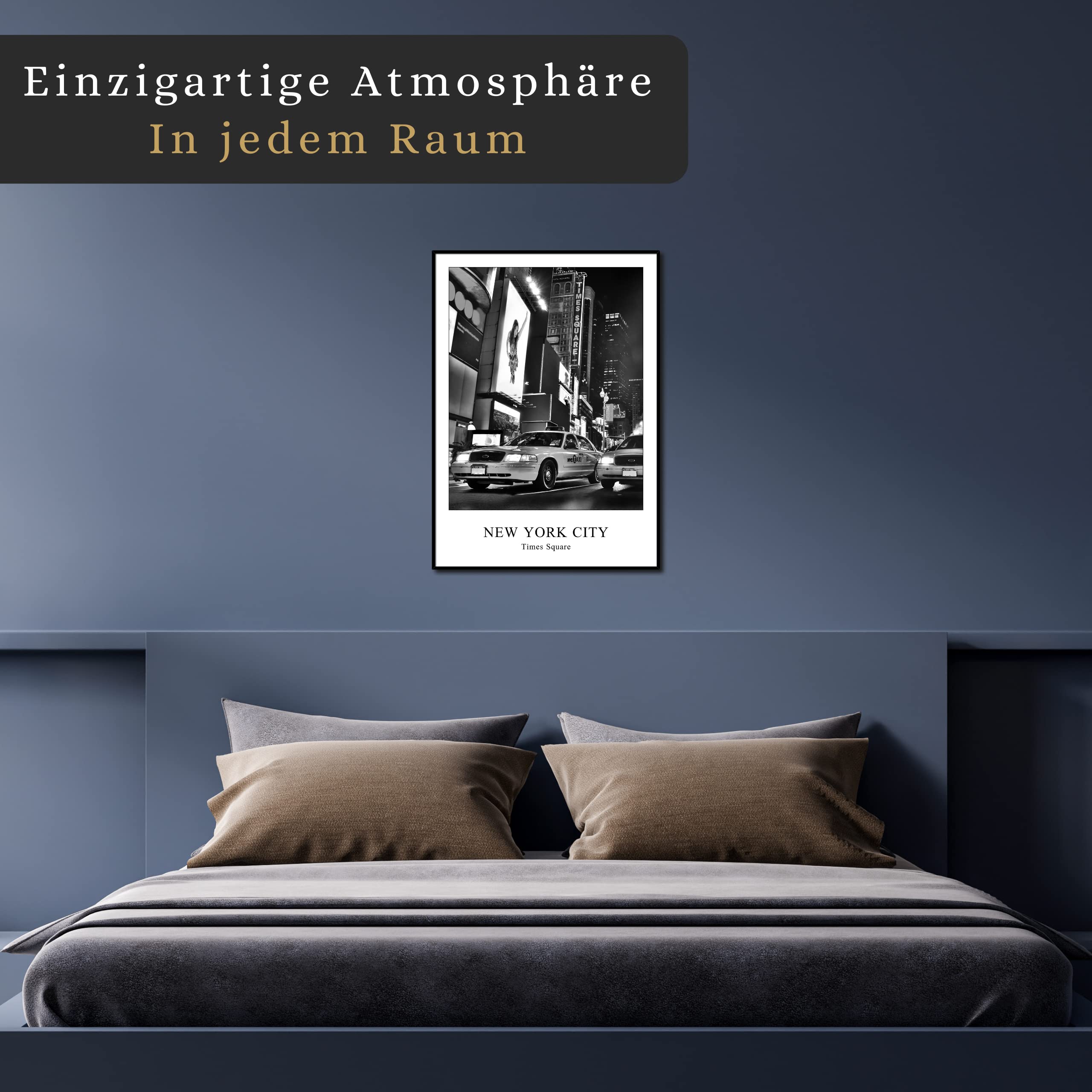 daazoo Tableau Décoratif New York Times Square Taxi 50 x 70 cm avec Cadre Premium - Image Ville de Nuit Noir et Blanc - Décoration Murale Moderne pour Salon et Bureau - Style Urbain