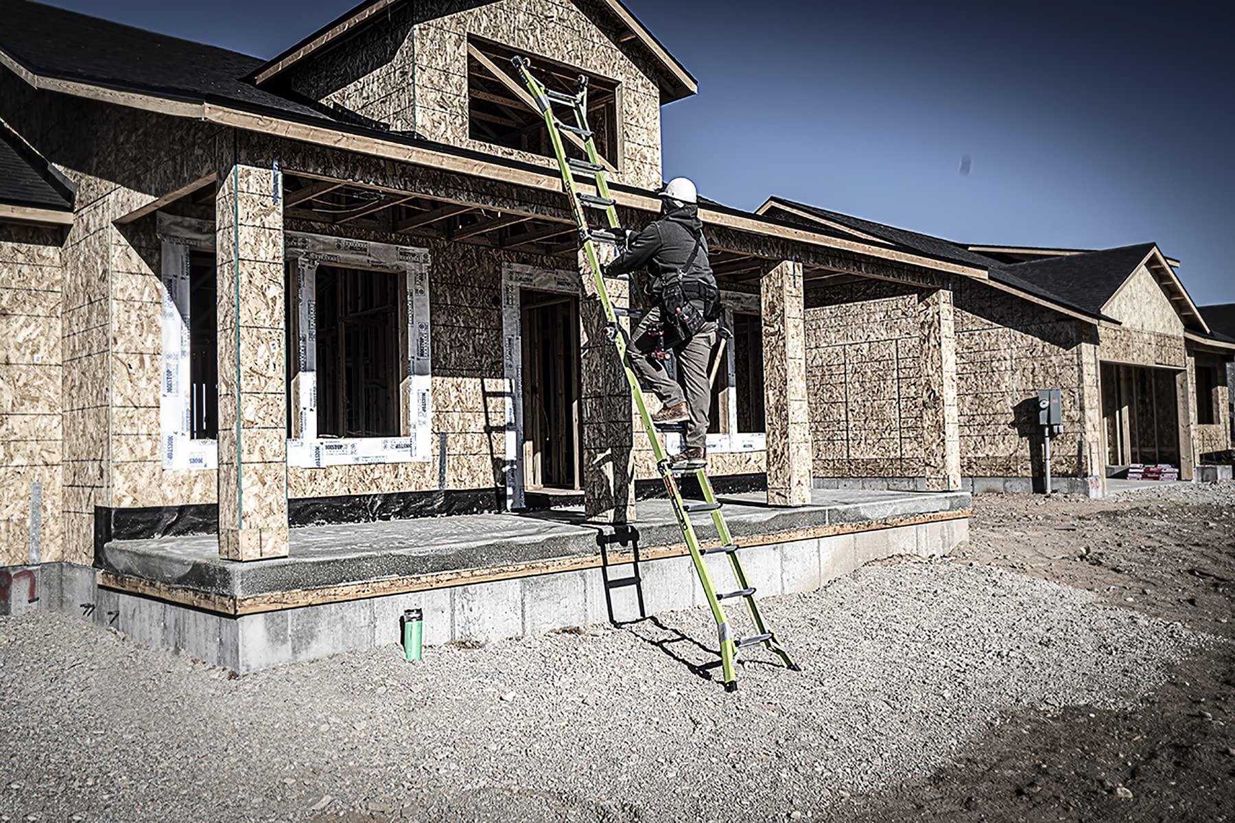 Little Giant Ladder Systems Dark Horse 2.0, M22, 6,7 m, drabina wielopozycyjna, włókno szklane, typ 1A, waga 136 kg, (16122-001)