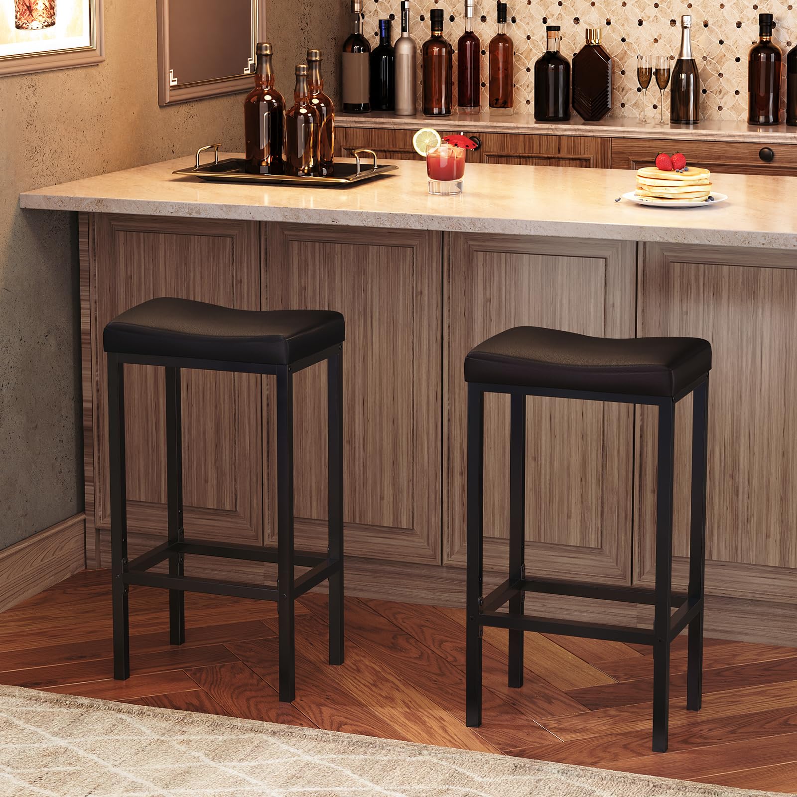 HOOBRO Set di 2 Sgabelli da Bar, Sgabelli Alti, Sedie da Bar con Poggiapiedi, Similpelle, Imbottitura Spessa 4 cm, Struttura in Metallo, Altezza 63 cm, per Cucina, Ristorante, caffè, Nero EBB10BY01