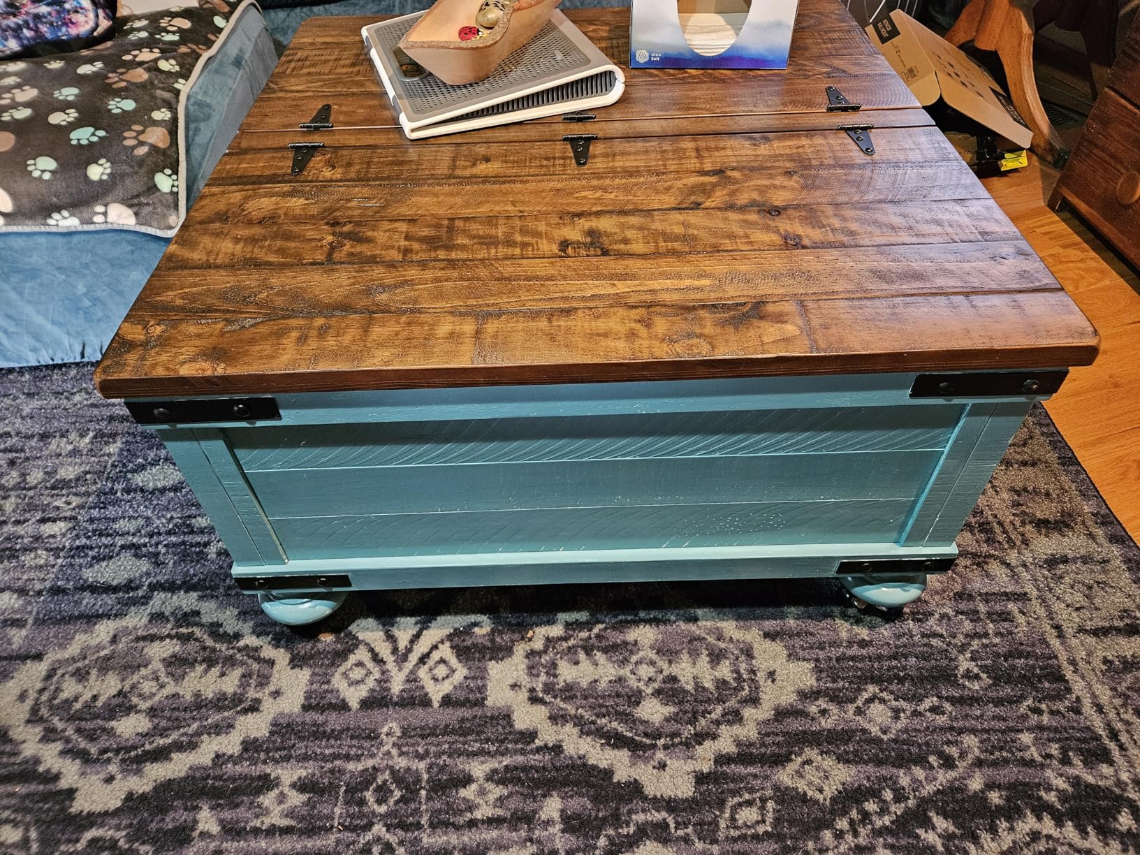 17/mo Finance Signature Design by Ashley Wystfield Farmhouse Square