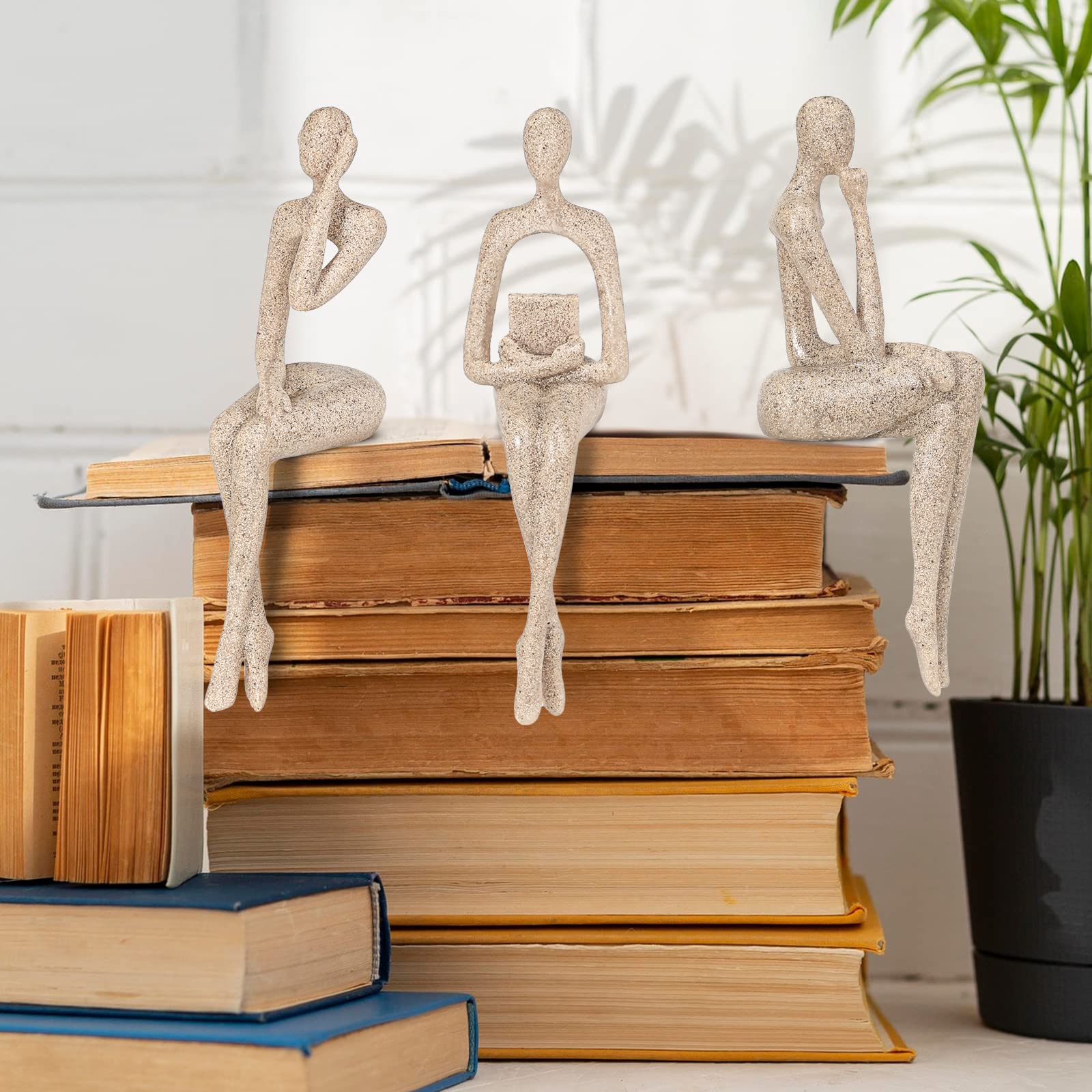 BMLCGJ Statua del pensatore decorazione dorata scultura arte astratta, statuette da collezione in resina dorata per casa, soggiorno, ufficio, scaffale, ottima idea regalo (posizione seduta-arenaria)