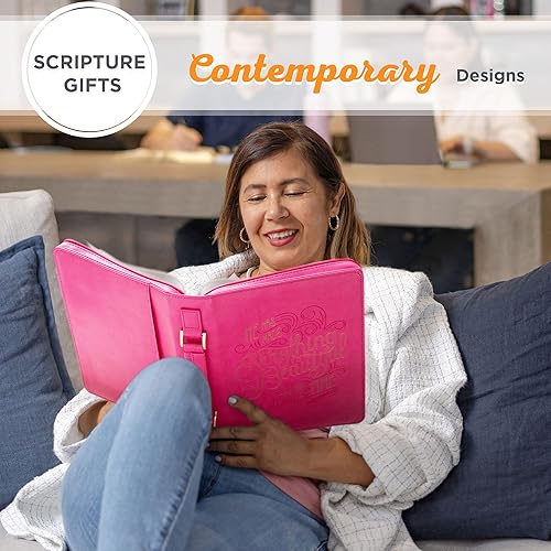 Miniatura 9 de Christian Art Gifts Funda para Biblia de moda para mujer, He Has Made Everything Beautiful Eclesiastés 311, piel sintética rosa, talla M