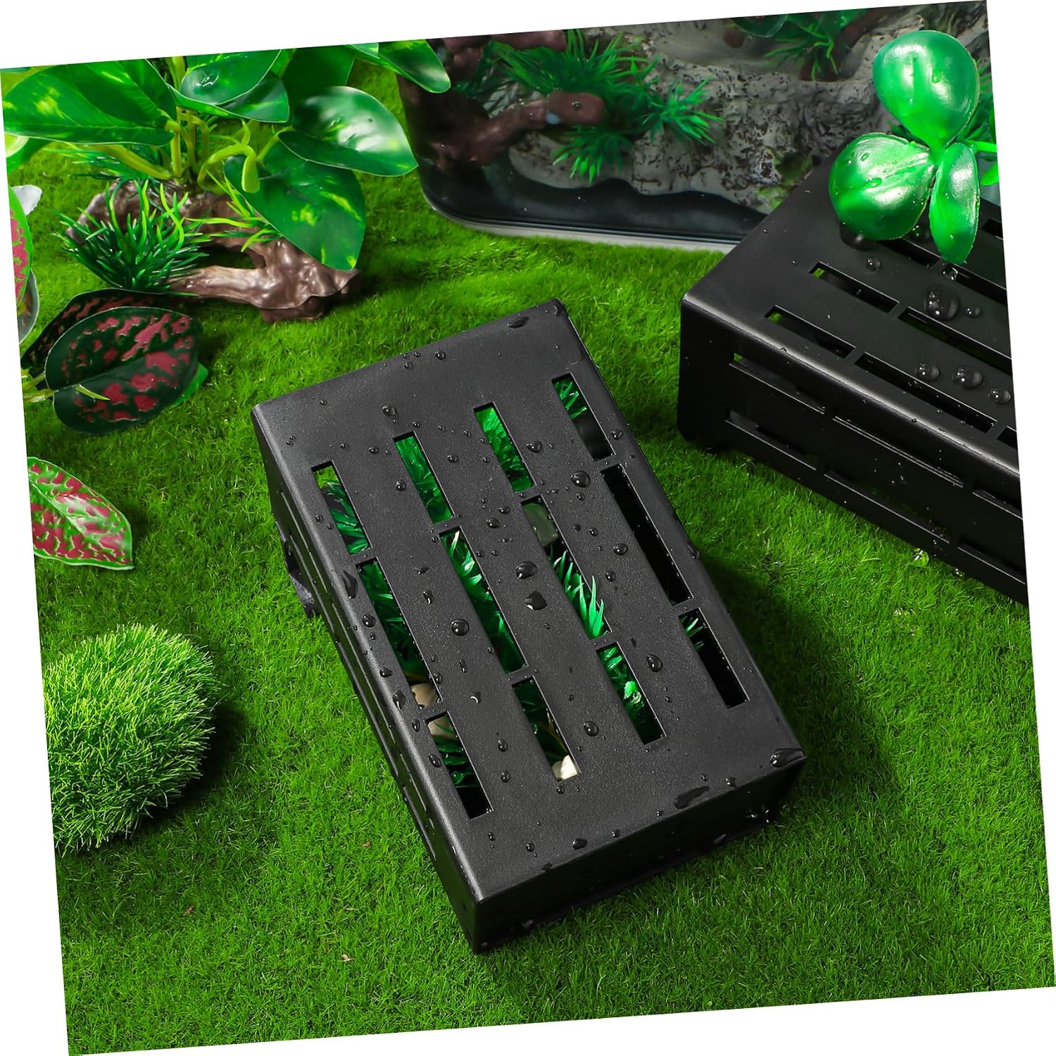 INOOMP 4pcs Aquatic Plant Holder Plastic Aquarium Planter Wall Hanging Plant Pot for Fish Aquarium Decorations