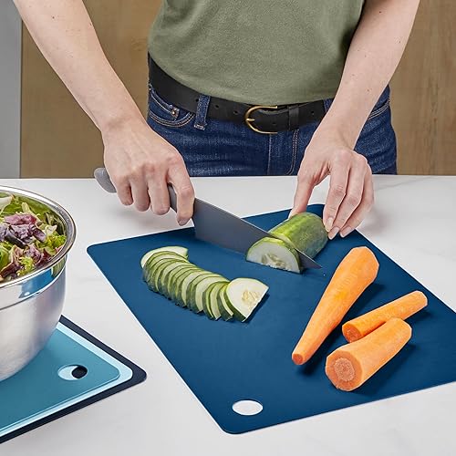 Vista 8 de Tovolo Elements - Juego de 4 alfombrillas de corte flexibles, juego de 4 tapetes de cocina pequeños, tablas de cortar flexibles para cocina, tabla