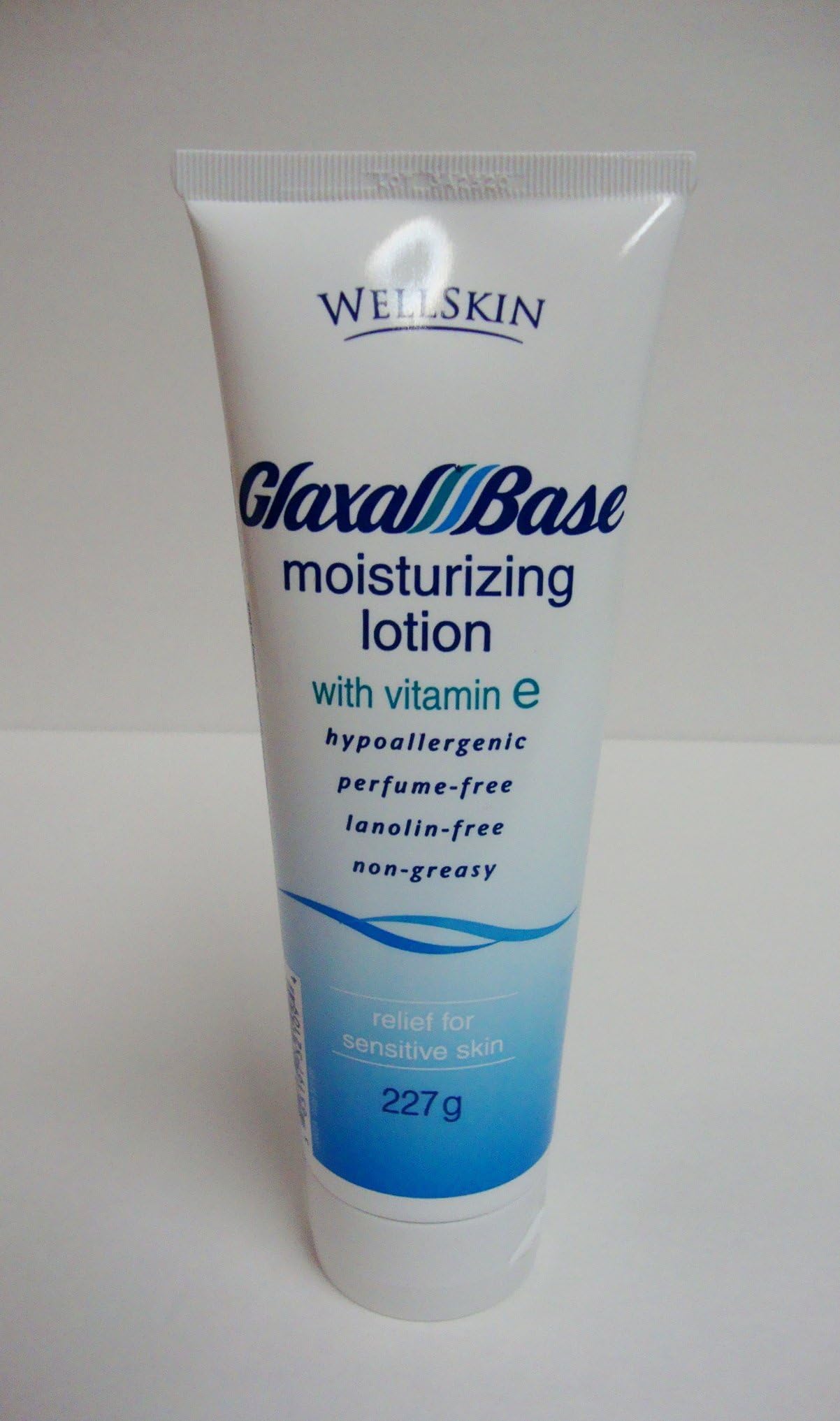 GLAXAL Base MOISTURIZING Lotion Relief for Dry, Chapped & Rough Skin 227 g (8 oz)