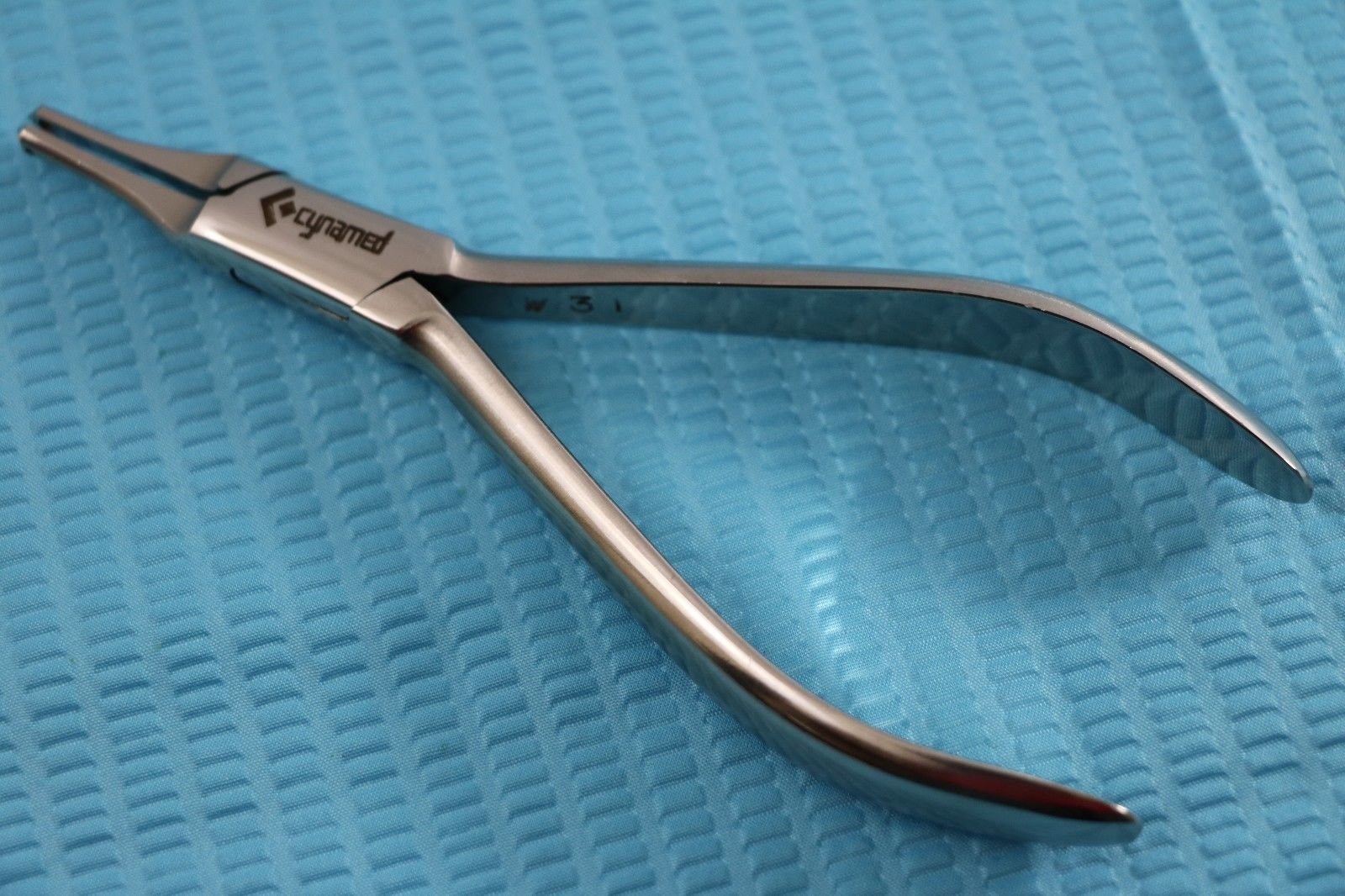 NEW PREMIUM GRADE SMALL NOSE PLIER OPTICAL PLIER !OPTICIAN TOOL -CYNAMED USA