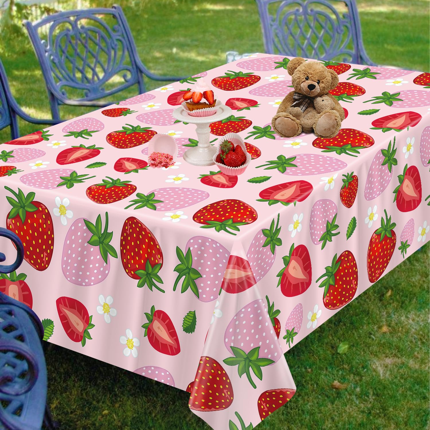 MaitianGuyou Aardbei tafelkleed 137 x 274 cm kunststof rechthoek aardbeien tafelkleed voor kinderen meisjes aardbei babyshower binnen buiten feestdecoraties (1#, 3 stuks