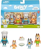 Vista 8 de Bluey Toys - Paquete de 4 figuras exclusivas de Chilli, Bingo, Bandit Beach de 2.5-3 pulgadas, figuras posables con bolsa, juguete de playa al aire