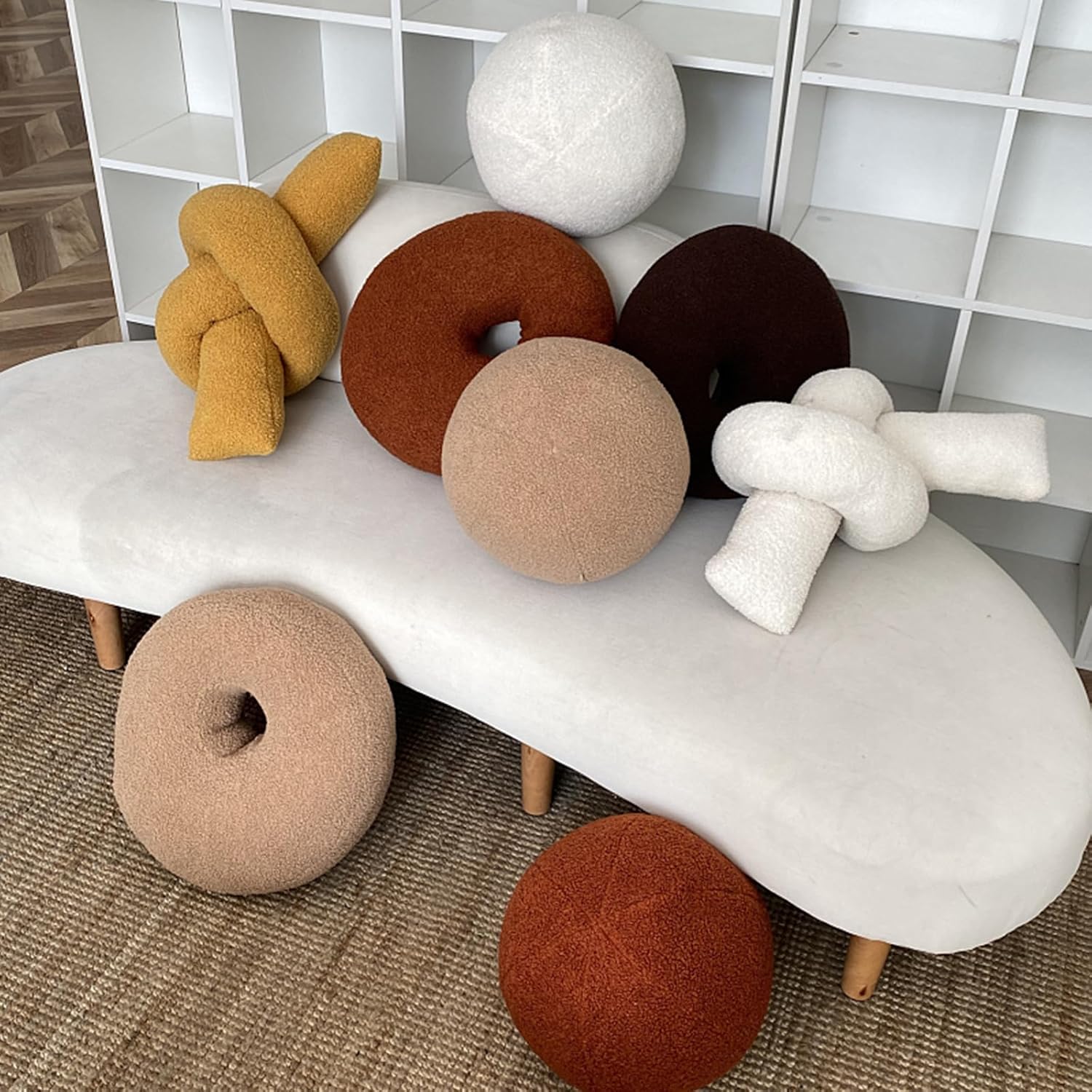 White Ball Shaped Plush Pillow,Cute Soft Waist Rest Cushion,Home Decorative Throw Pillow Used to Add Comfort and Style to A Couch,Sofa,Or Living Room.