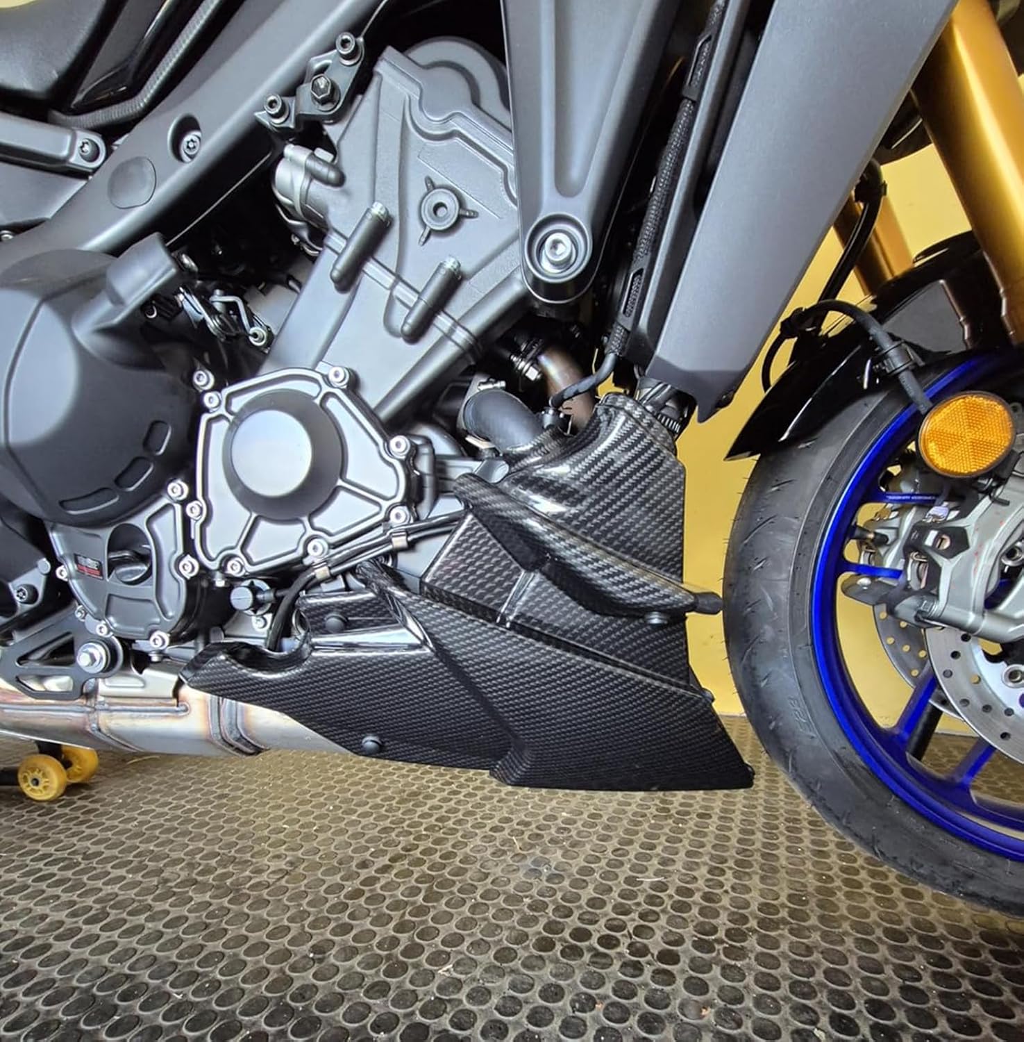 Belly Pan Engine Guard for MT-09 MT 09 SP Tracer 9 GT 2021-2025 2026 Lower Fairing Spoiler Chassis Protection Cowl (Carbon Look)