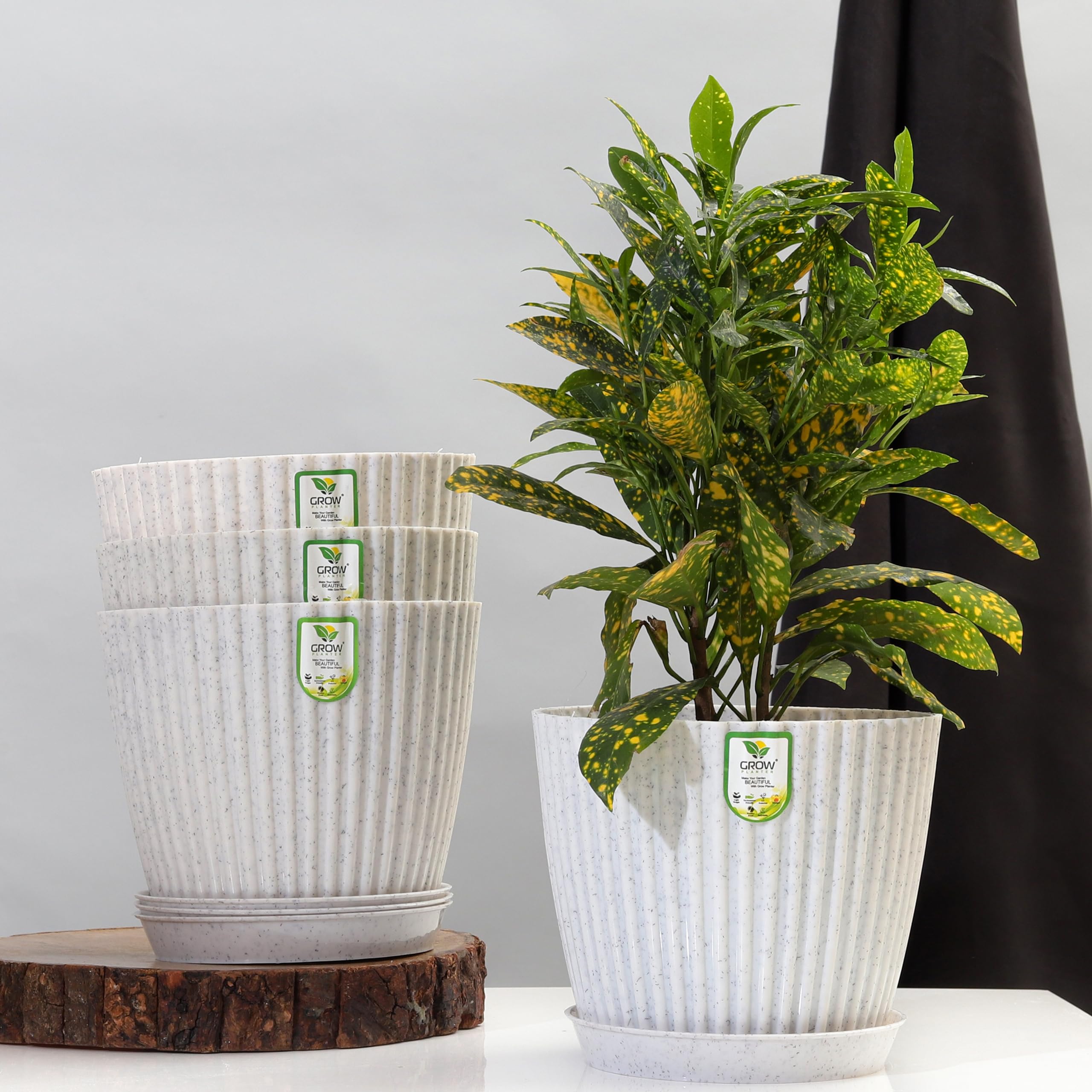 7" Plastic Mega Flower Pots - Pack of 4 -13 7" Plastic Mega Flower Pots - Pack of 4 -13