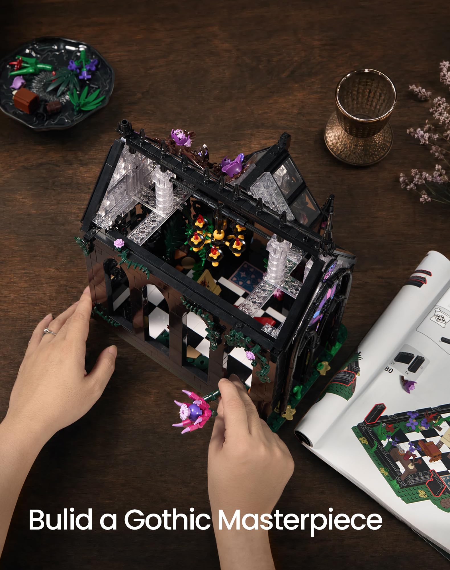 Kit di costruzione gotico per casa di fiori con illuminazione, giocattolo per la costruzione di serra, regalo per adulti per compleanno, Halloween, Natale, decorazione gotica per la casa