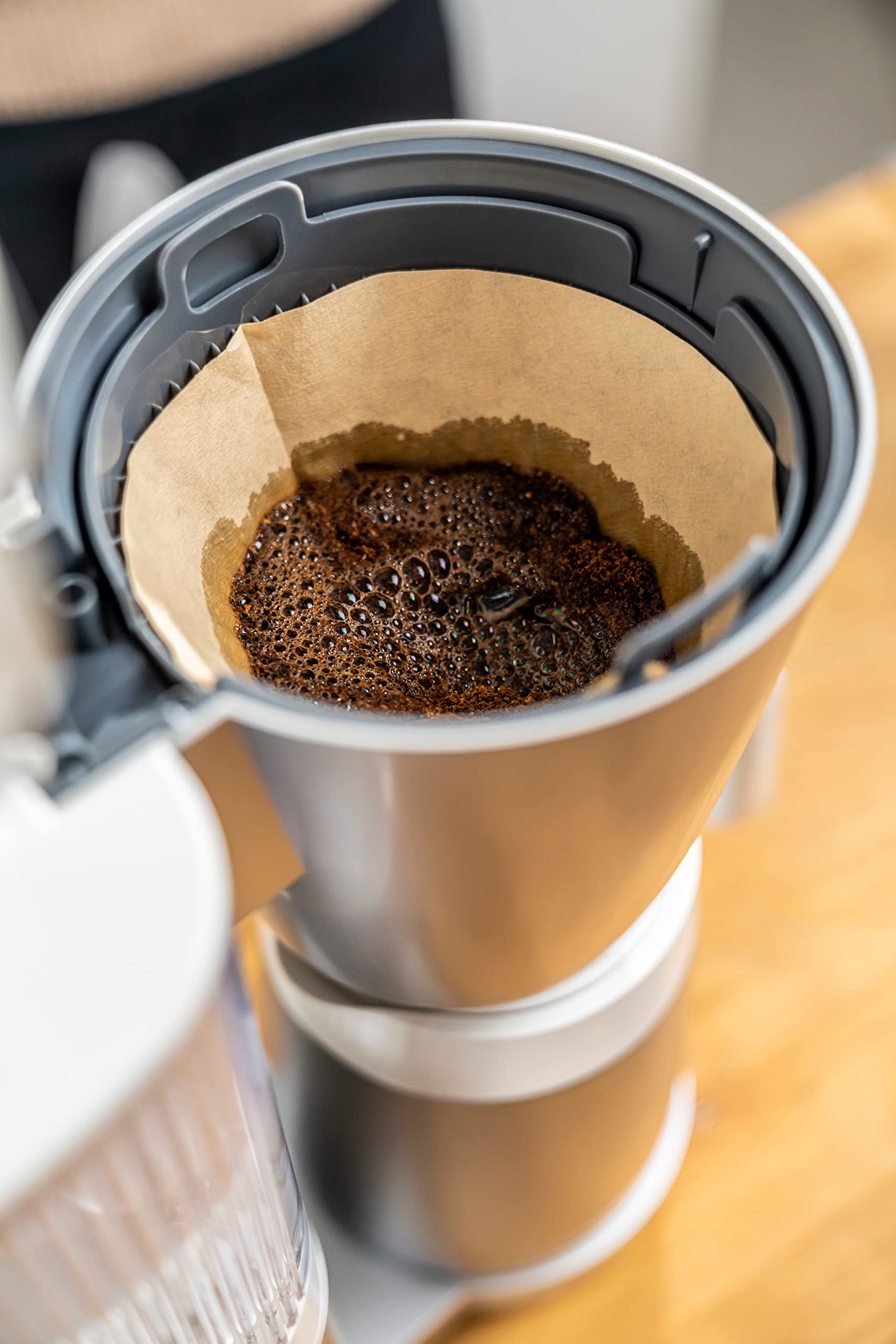 ZWILLING ENFINIGY Ekspres do kawy z dozownikiem izolacyjnym 1,25 l, funkcja odkażania i odkamieniania, 10 filiżanek, srebrny