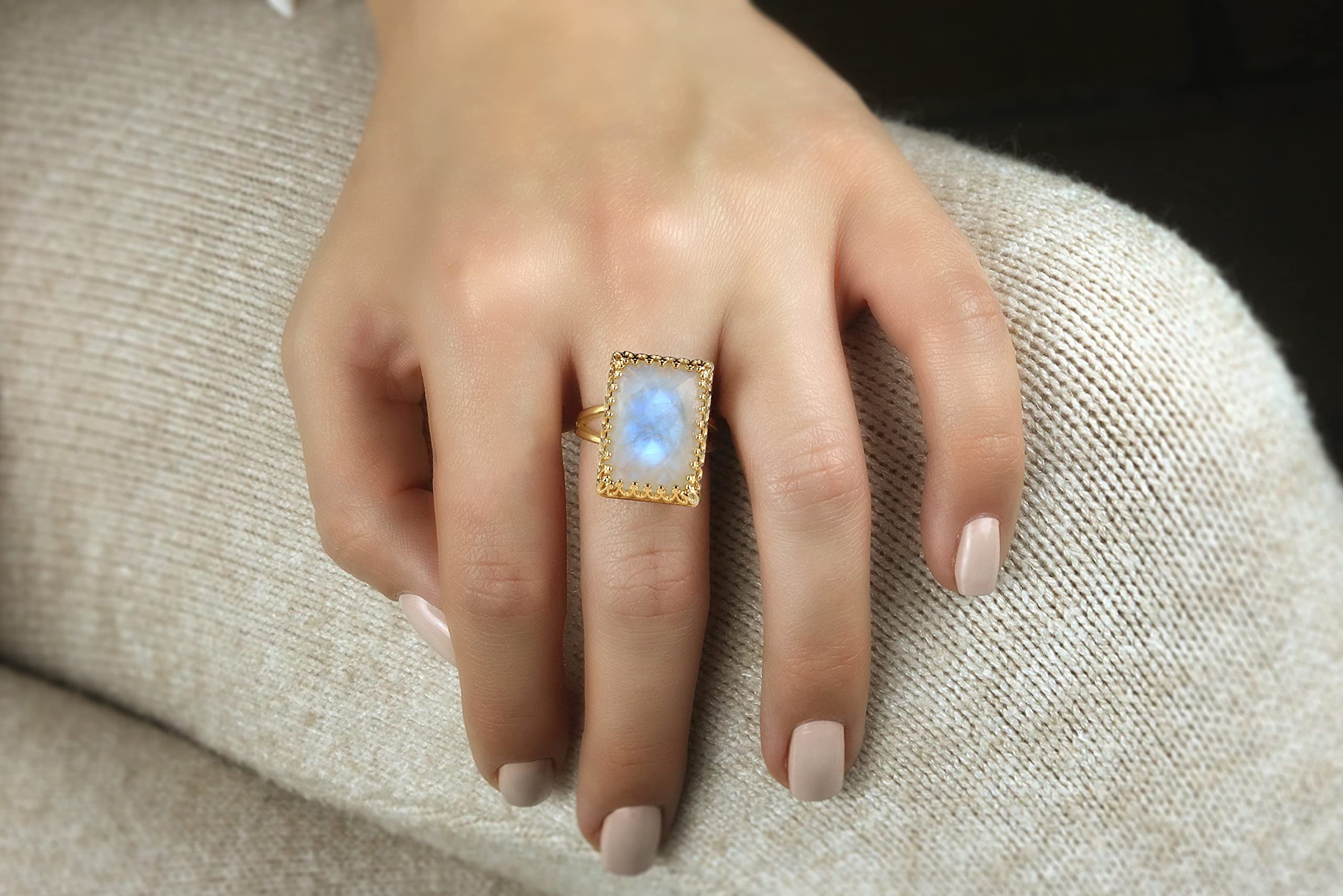 Intrincado Anillo de Piedra de Luna - Anillos Antiguos con Engaste de Encaje, Anillos de Piedras Preciosas, Anillos de Declaración - Anillo Grande de Cristal Personalizado -Tamaño Personalizable