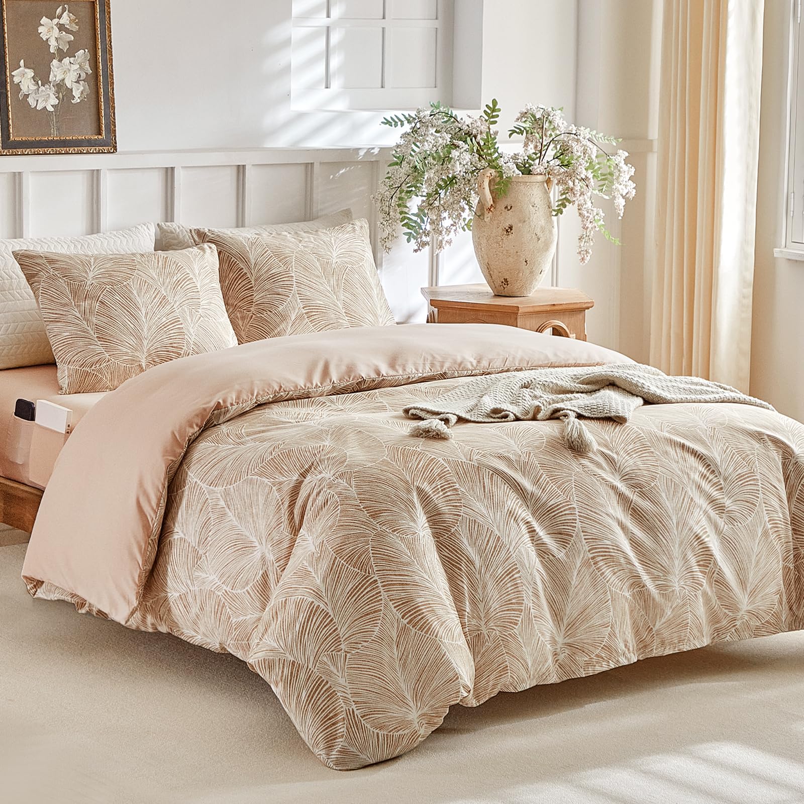 Tokokimo 4 Piece Double Bed Set 240 x 220 cm with Fitted Sheet, Microfibre Duvet Cover 240 x 220 cm, with Adjustable Flat Sheet 160 x 200 + 35 cm, 2 Pillowcases 50 x 80 cm โ image 1