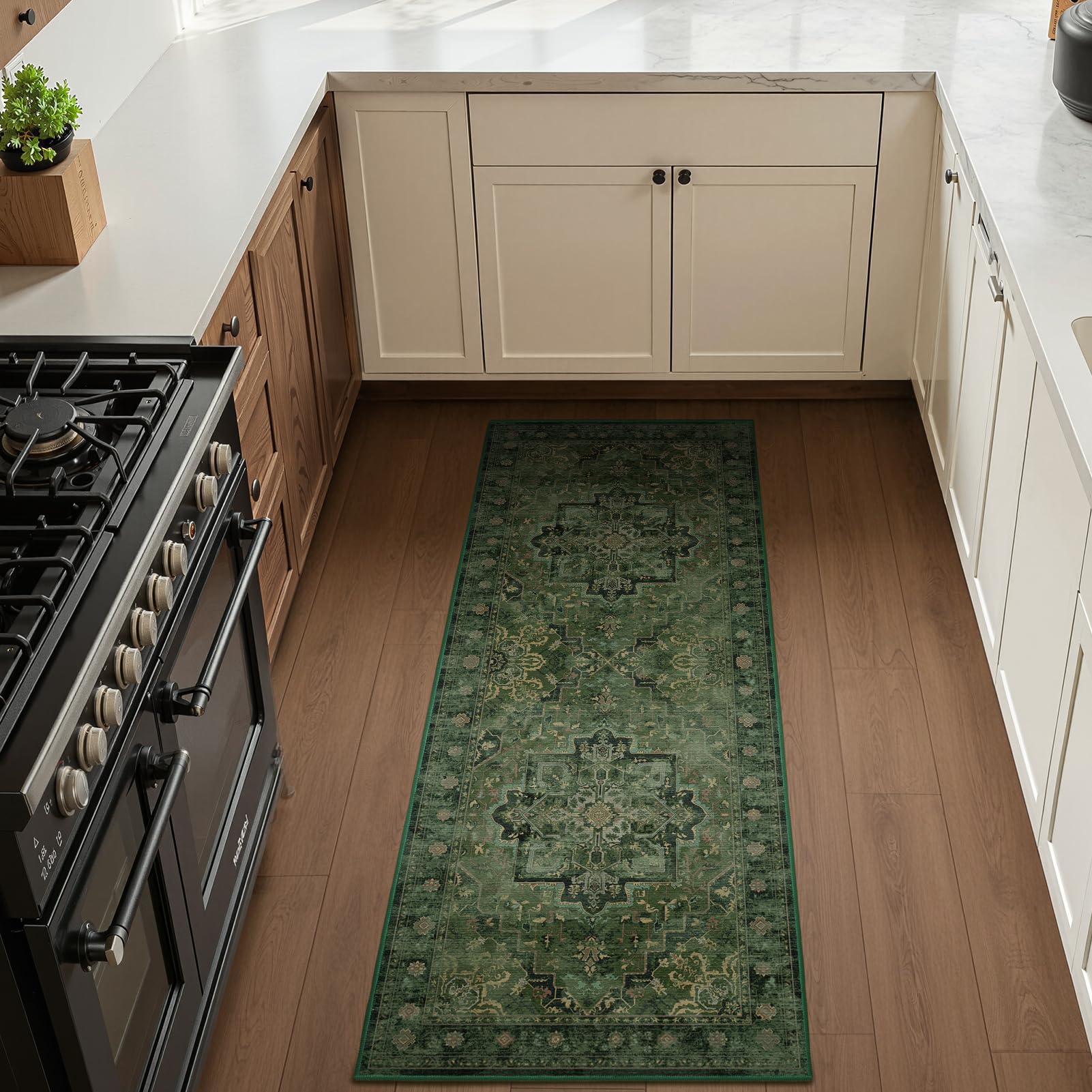 Tapis de couloir vert pour une entrée chaleureuse