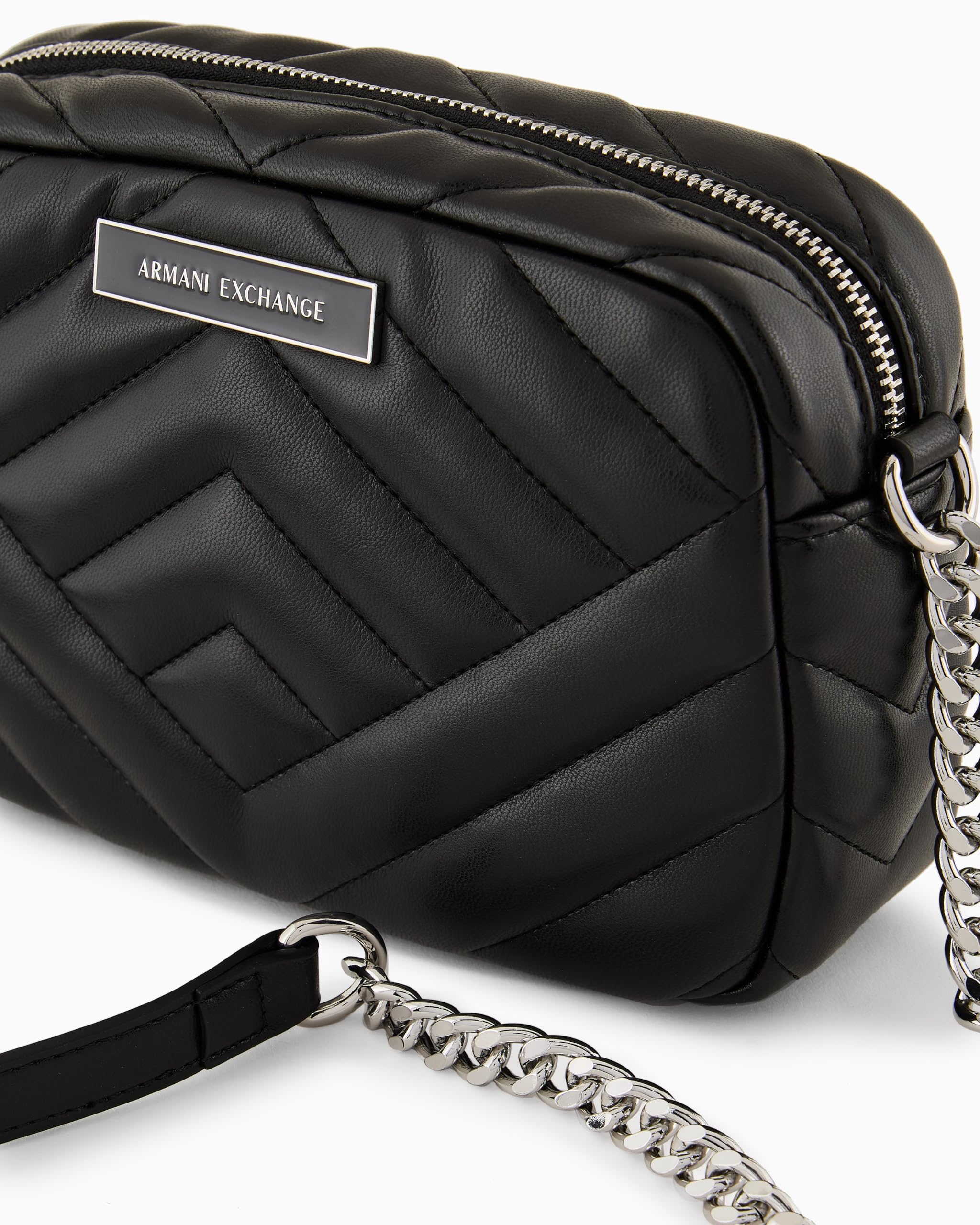 Armani Exchange Borsa tracolla, in similpelle, chiusura con zip metallica a vista, design trapuntato, logo metallico sul davanti, unico scomparto con tasca interna, colore Nero