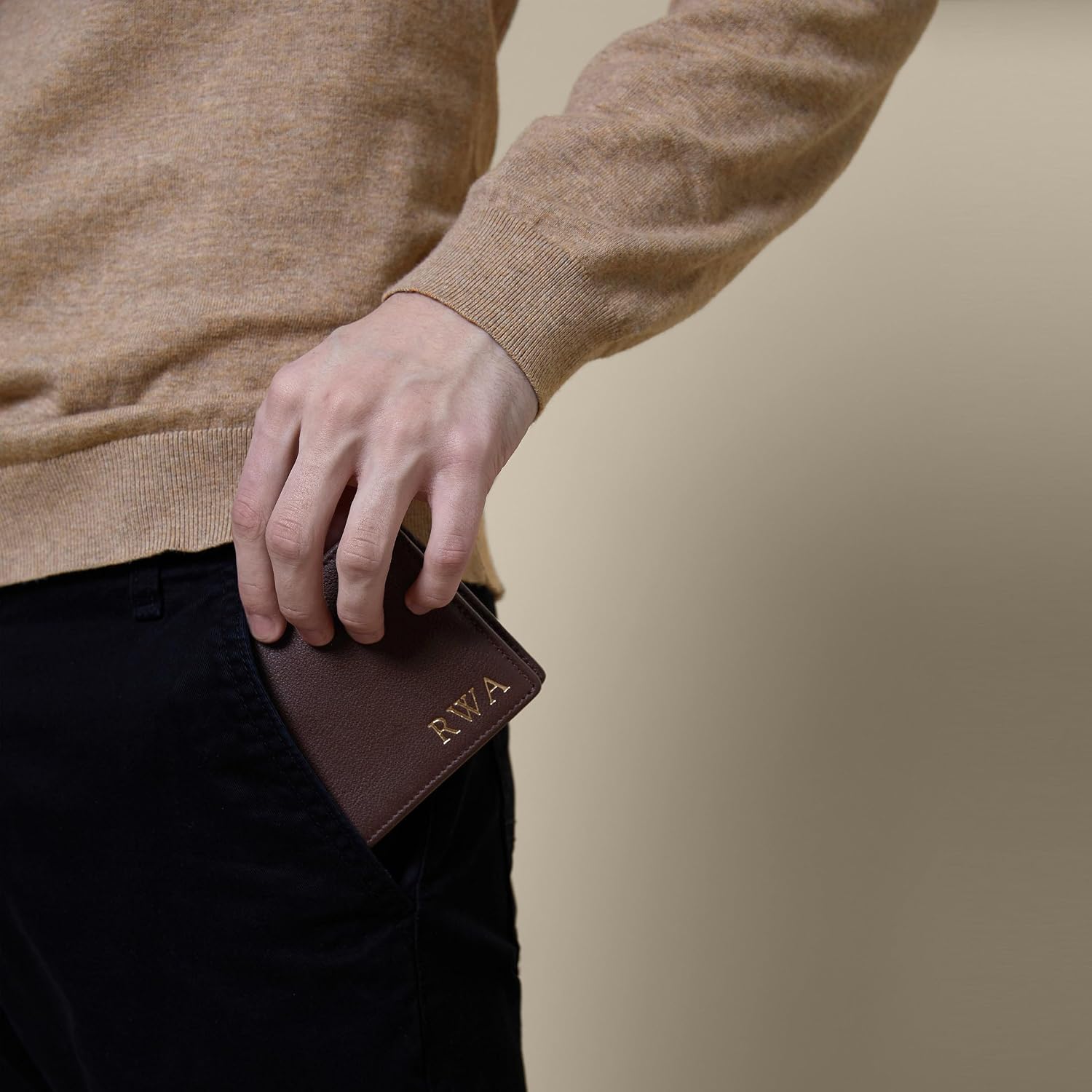 Leatherology Men's Leather Bifold Wallet with Card Flap - 11 Card Slots - Double Bill Compartment