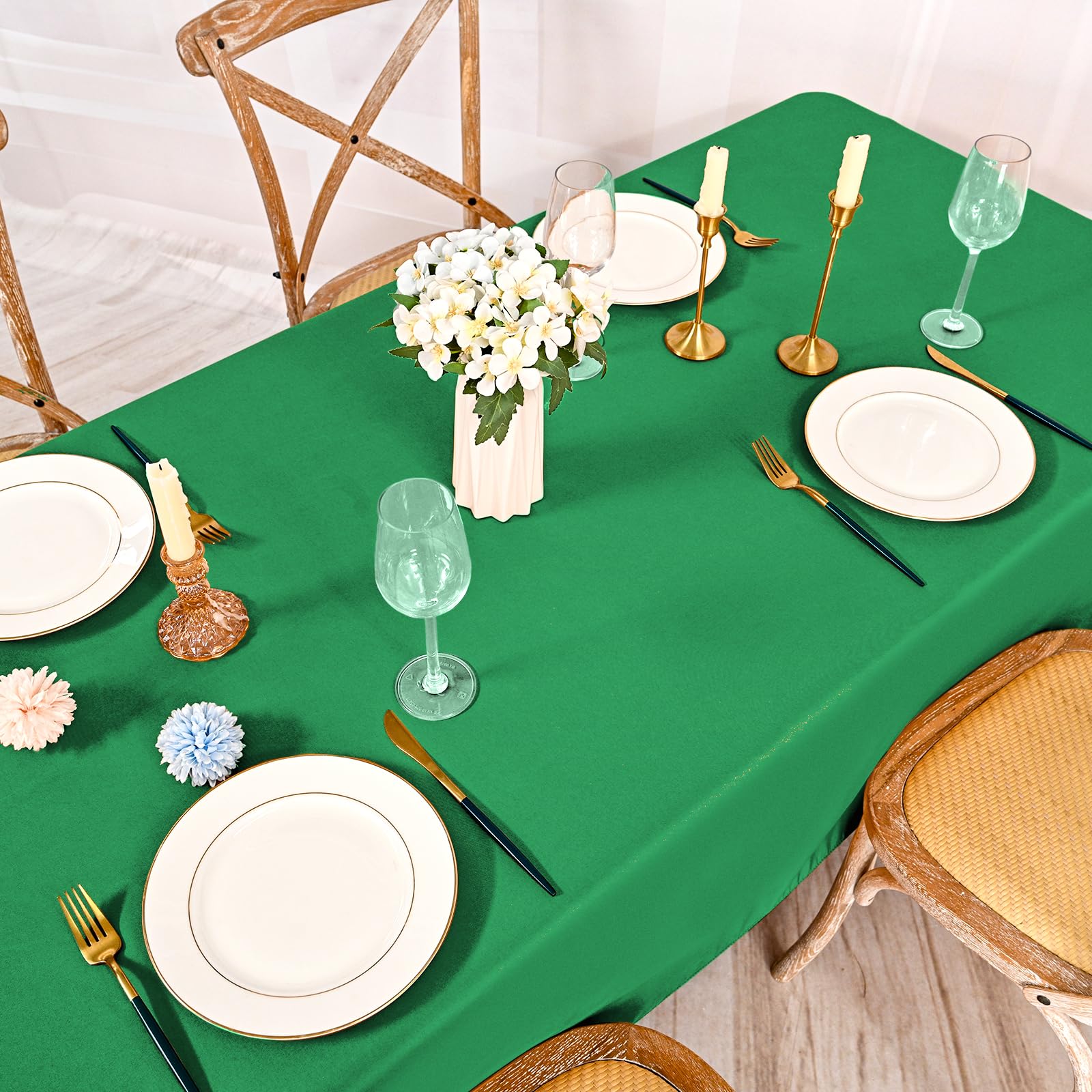 2-pack witte polyester tafelkleden 60 x 102 inch voor 6ft rechthoekige tafels Polyester tafelkleed Vlek- en kreukbestendig wasbaar tafelkleed voor bruiloftsreceptie
