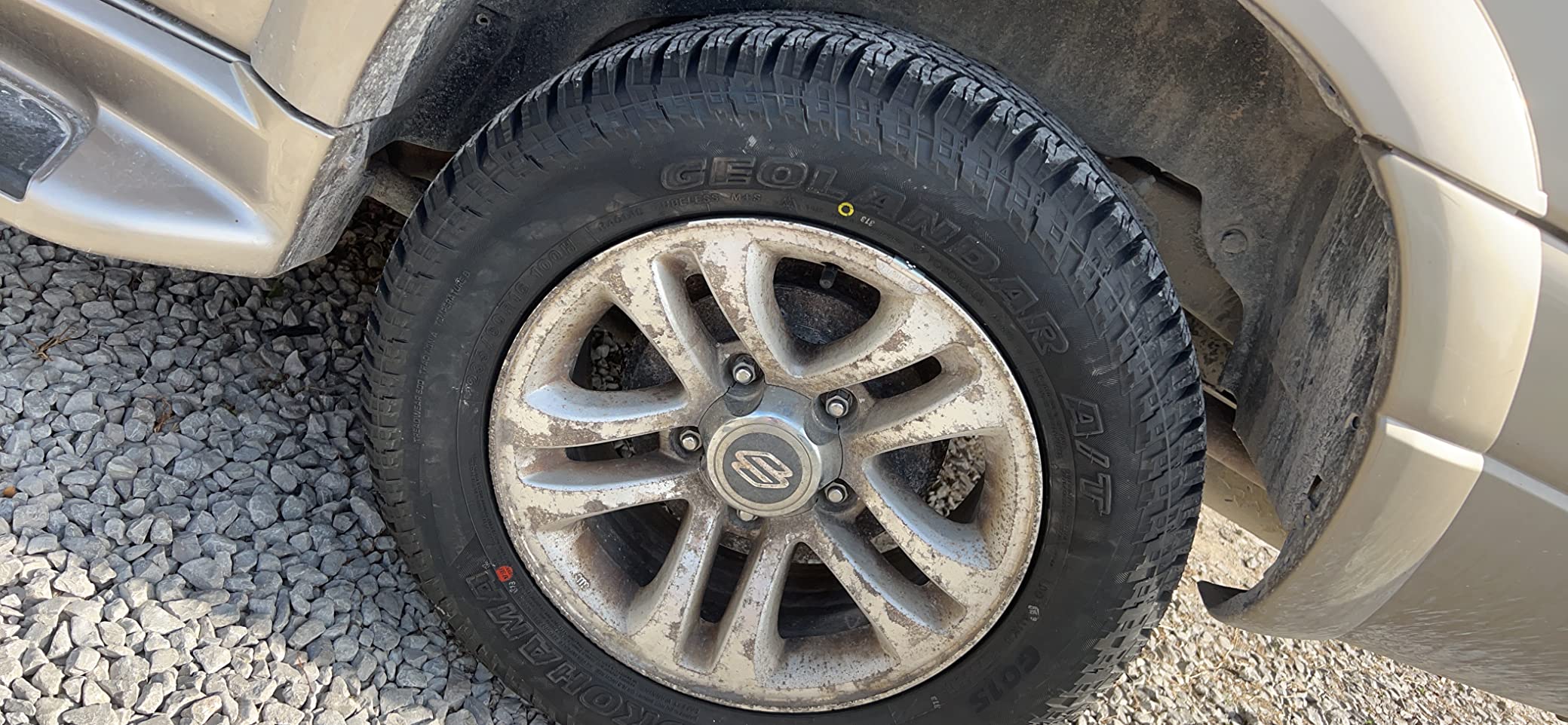 32/mo Finance LT245/75R16 Yokohama Geolandar A/T G015 120/116S E/10 Ply White Letter Tire