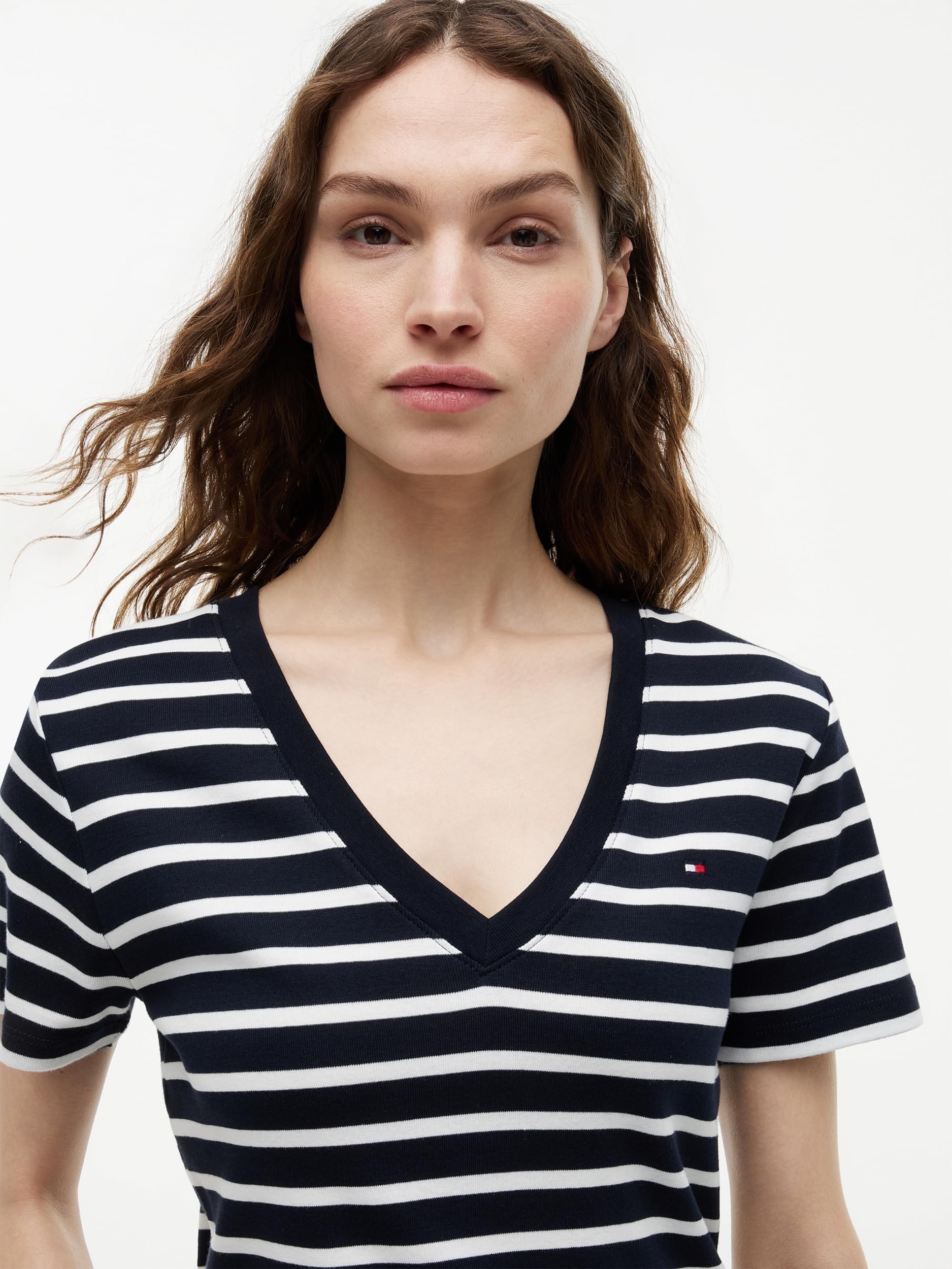 Tommy Hilfiger Damska koszulka z krótkim rękawem i dekoltem w serek, nowa koszulka Slim Cody, Niebieski (Nos Breton Desert Sky/Ecru), XXL